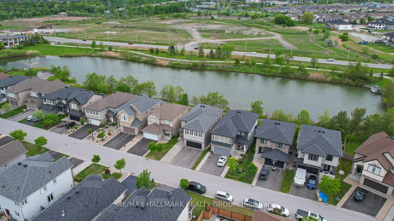 Photo 47 of 339 Andalusian Crescent, Ottawa, Kanata - Emerald Meadows/Trailwest — HOMEH