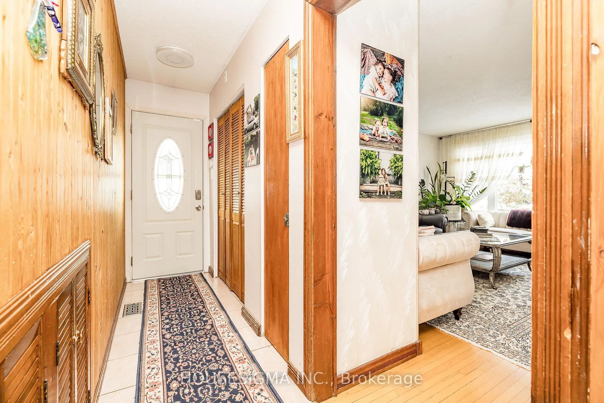 Photo 3 of 994 Charlton Drive, Ottawa, Carson Grove — HOMEH