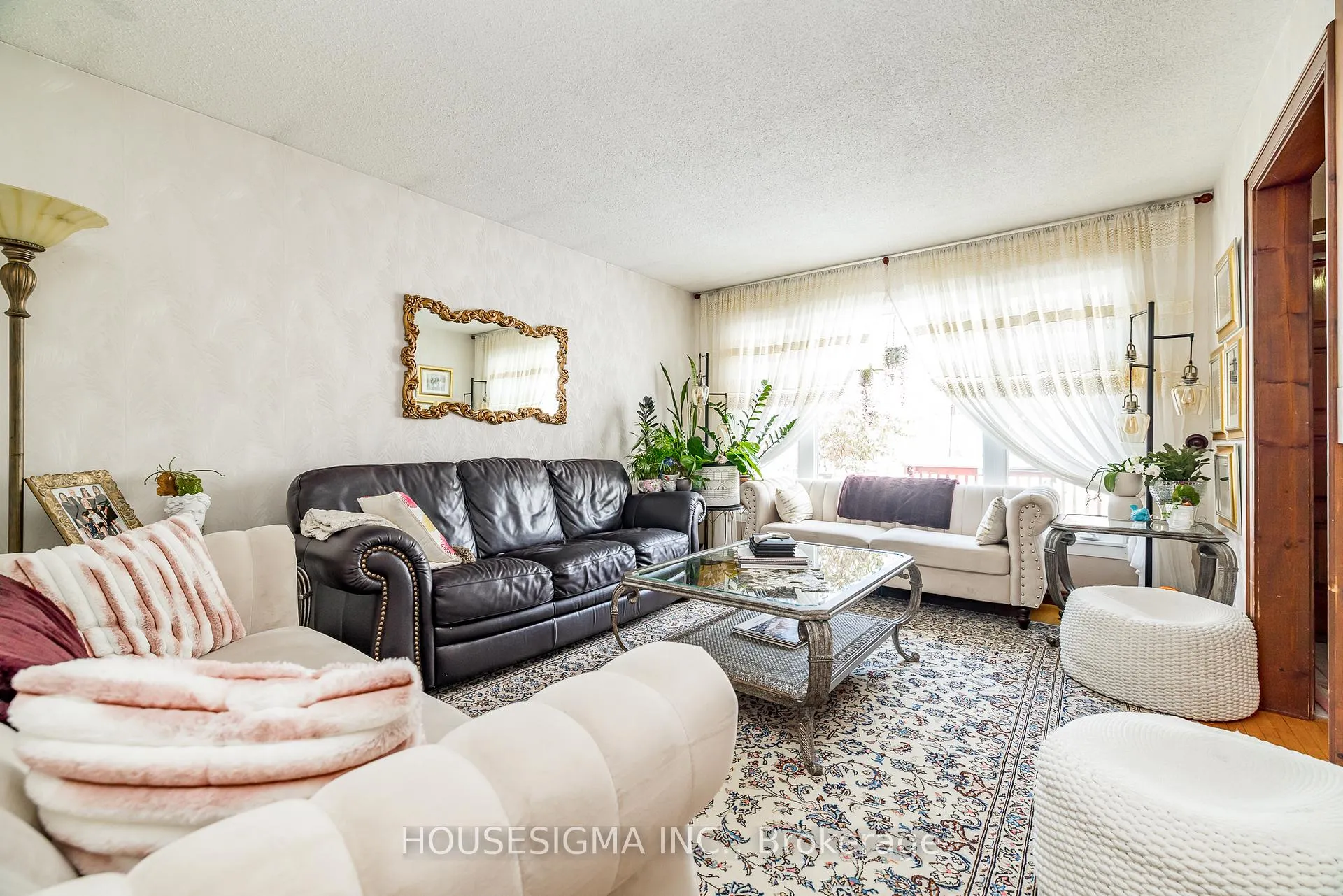 Photo 4 of 994 Charlton Drive, Ottawa, Carson Grove — HOMEH