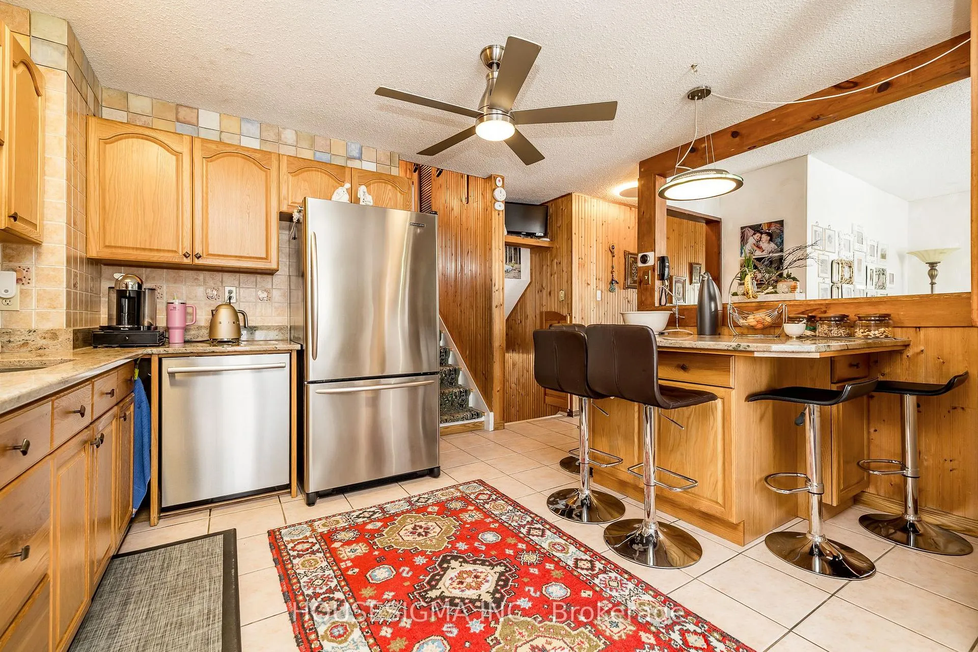 Photo 9 of 994 Charlton Drive, Ottawa, Carson Grove — HOMEH