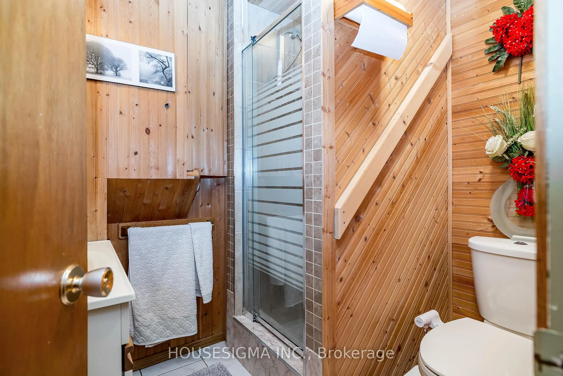 Photo 18 of 994 Charlton Drive, Ottawa, Carson Grove — HOMEH