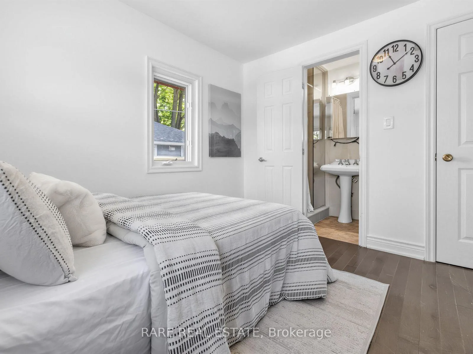Photo 24 of 205 Beach Road, Georgina, Keswick North — HOMEH