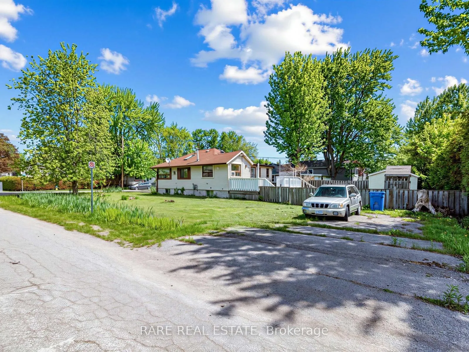 Photo 28 of 205 Beach Road, Georgina, Keswick North — HOMEH