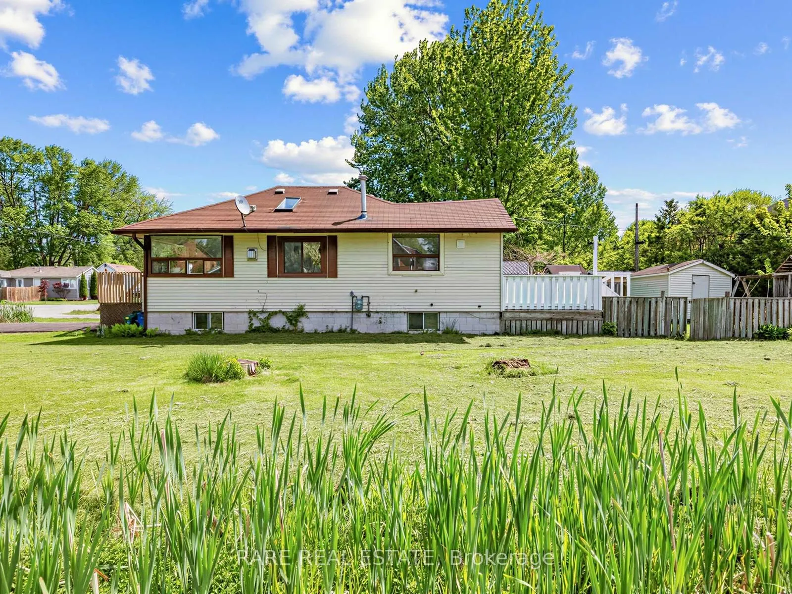 Photo 29 of 205 Beach Road, Georgina, Keswick North — HOMEH