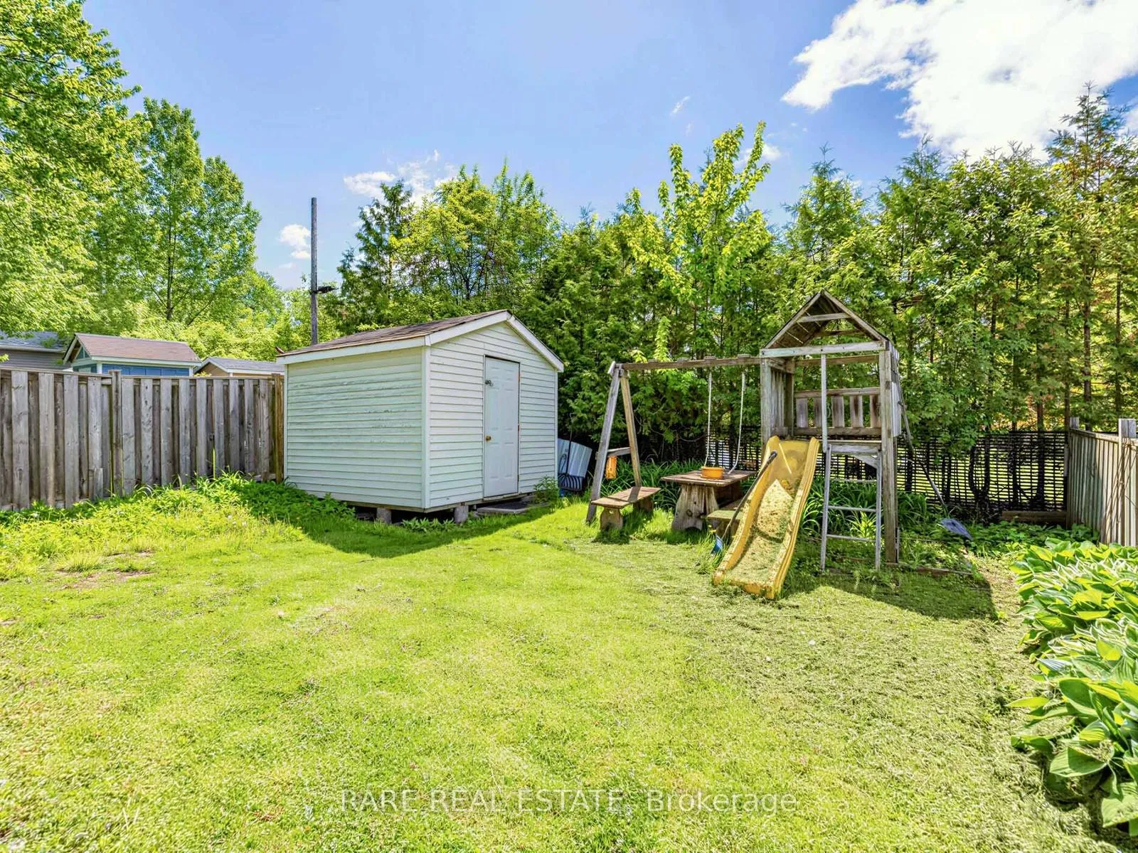 Photo 31 of 205 Beach Road, Georgina, Keswick North — HOMEH