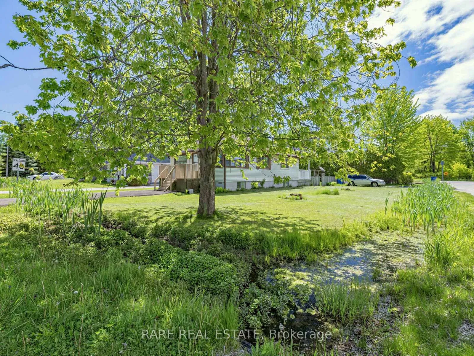 Photo 35 of 205 Beach Road, Georgina, Keswick North — HOMEH