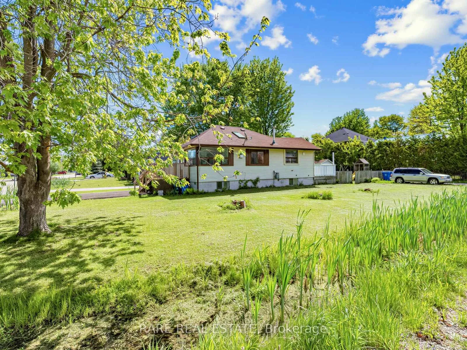 Photo 36 of 205 Beach Road, Georgina, Keswick North — HOMEH