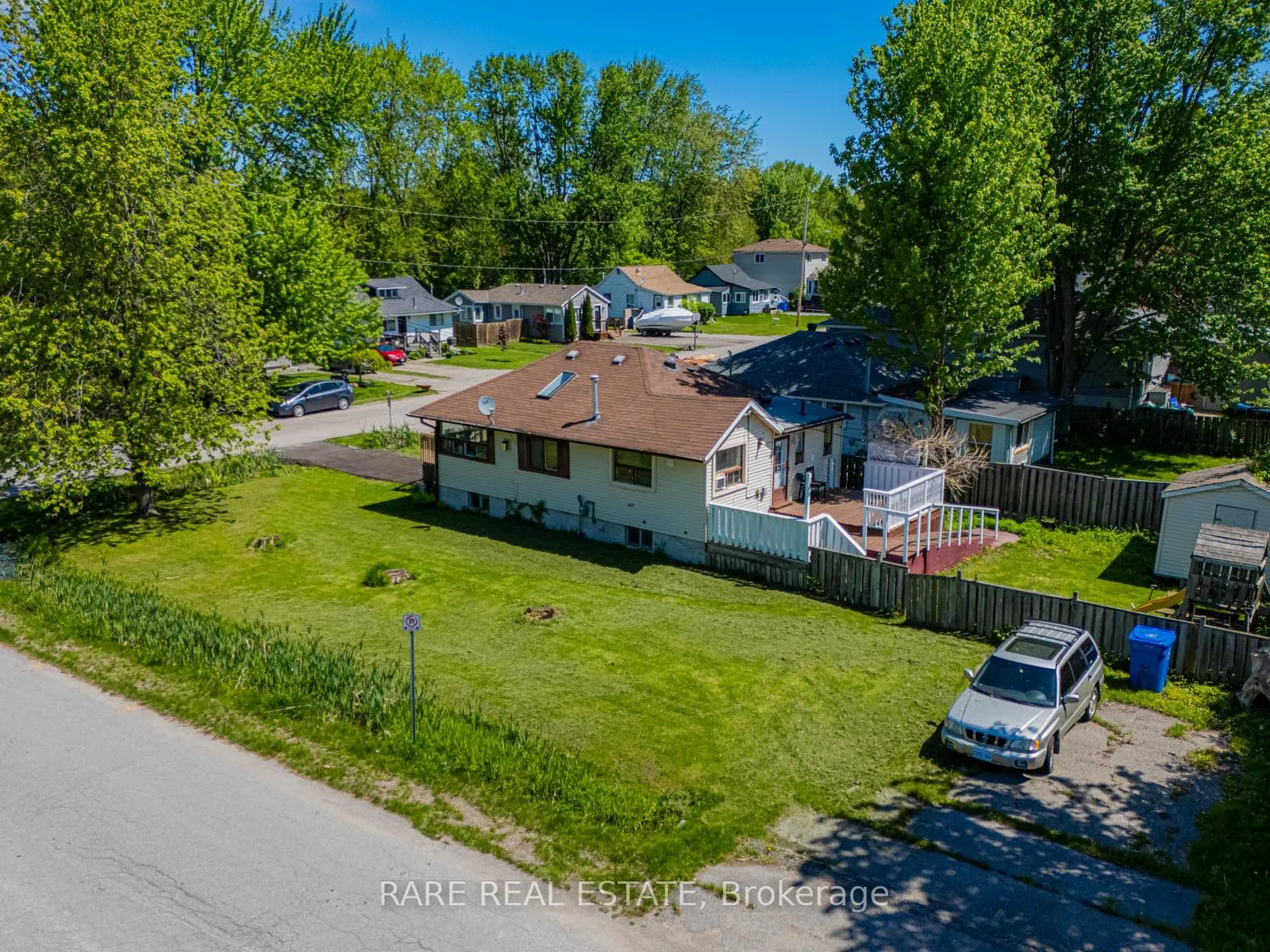 Photo 38 of 205 Beach Road, Georgina, Keswick North — HOMEH