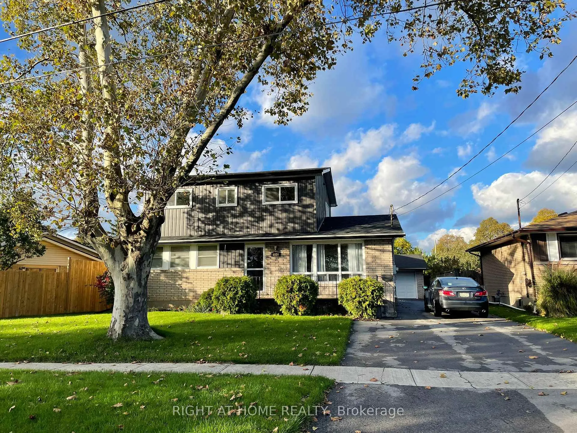 Photo 1 of 6930 Whitman Avenue, Niagara Falls, Arad/Fallsview — HOMEH