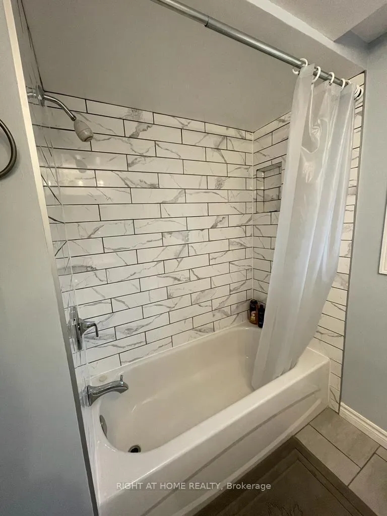 Photo 13 of 6930 Whitman Avenue, Niagara Falls, Arad/Fallsview — HOMEH