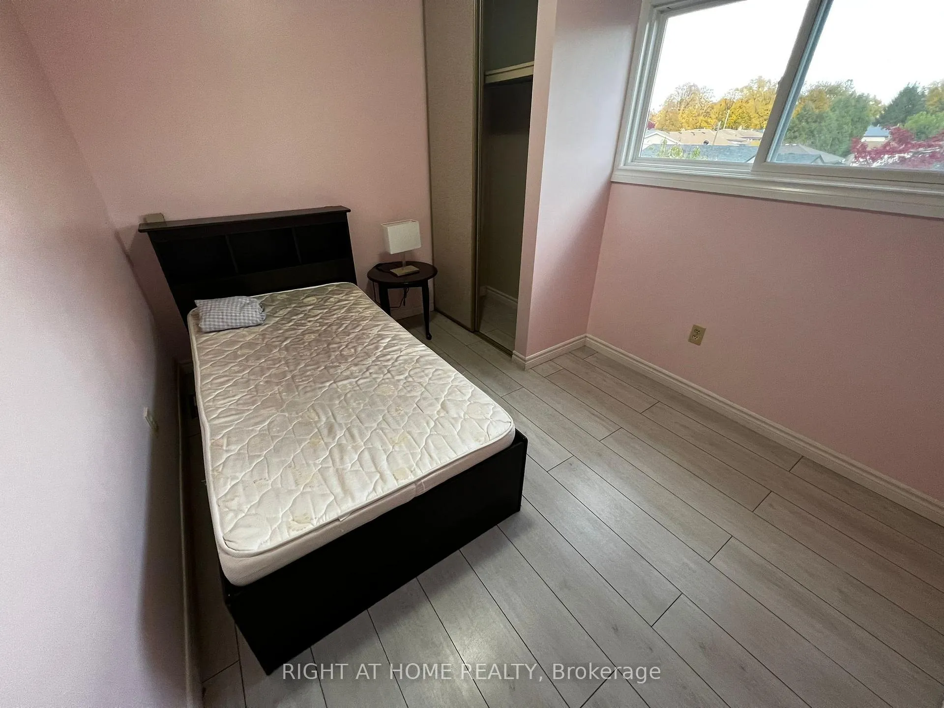 Photo 17 of 6930 Whitman Avenue, Niagara Falls, Arad/Fallsview — HOMEH