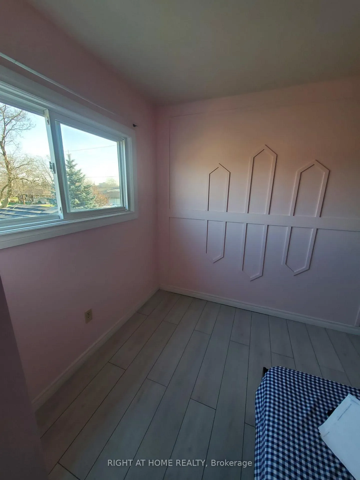 Photo 21 of 6930 Whitman Avenue, Niagara Falls, Arad/Fallsview — HOMEH