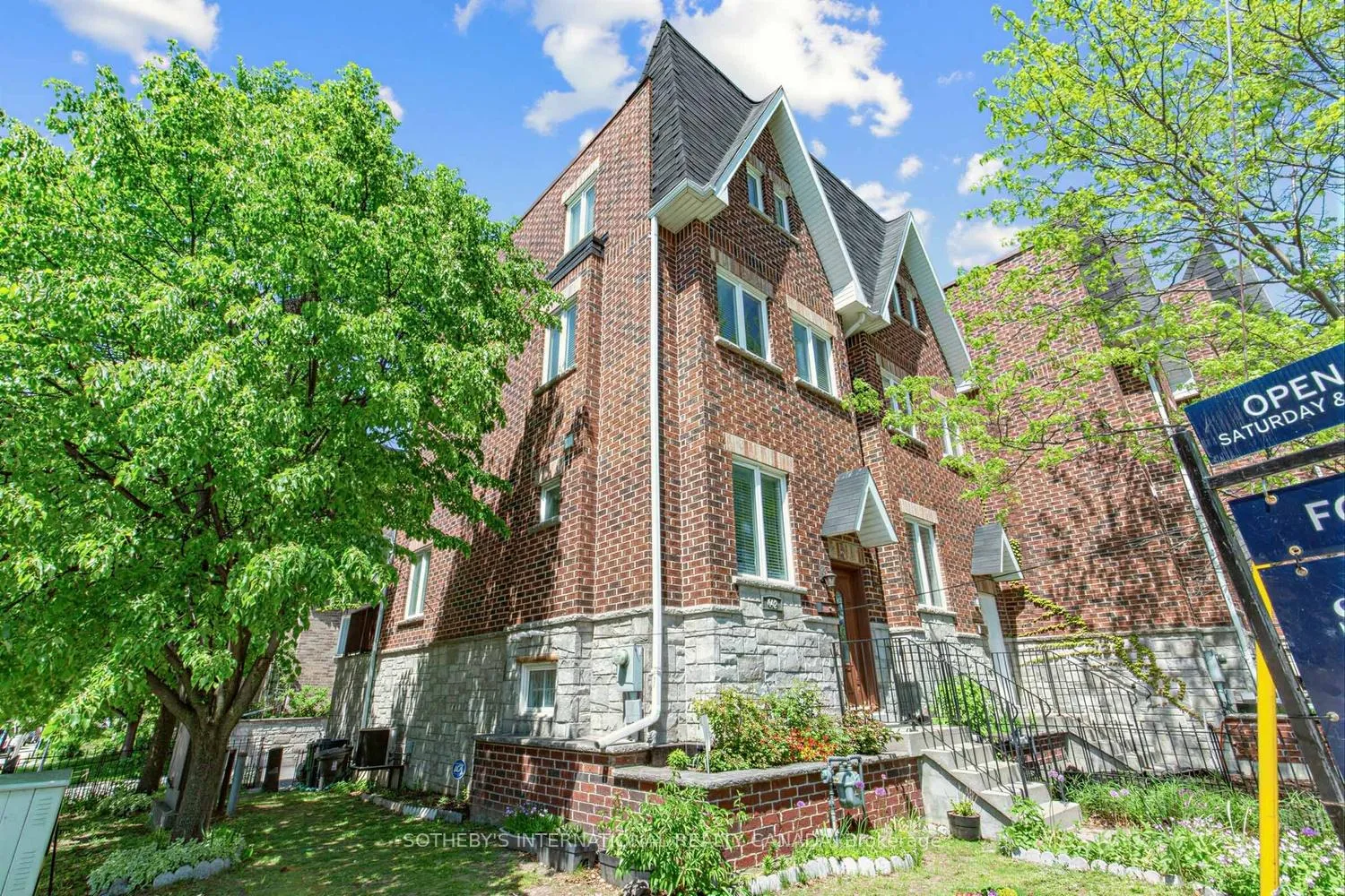 Photo 2 of 442 Dawes Road, Toronto, O'Connor-Parkview — HOMEH