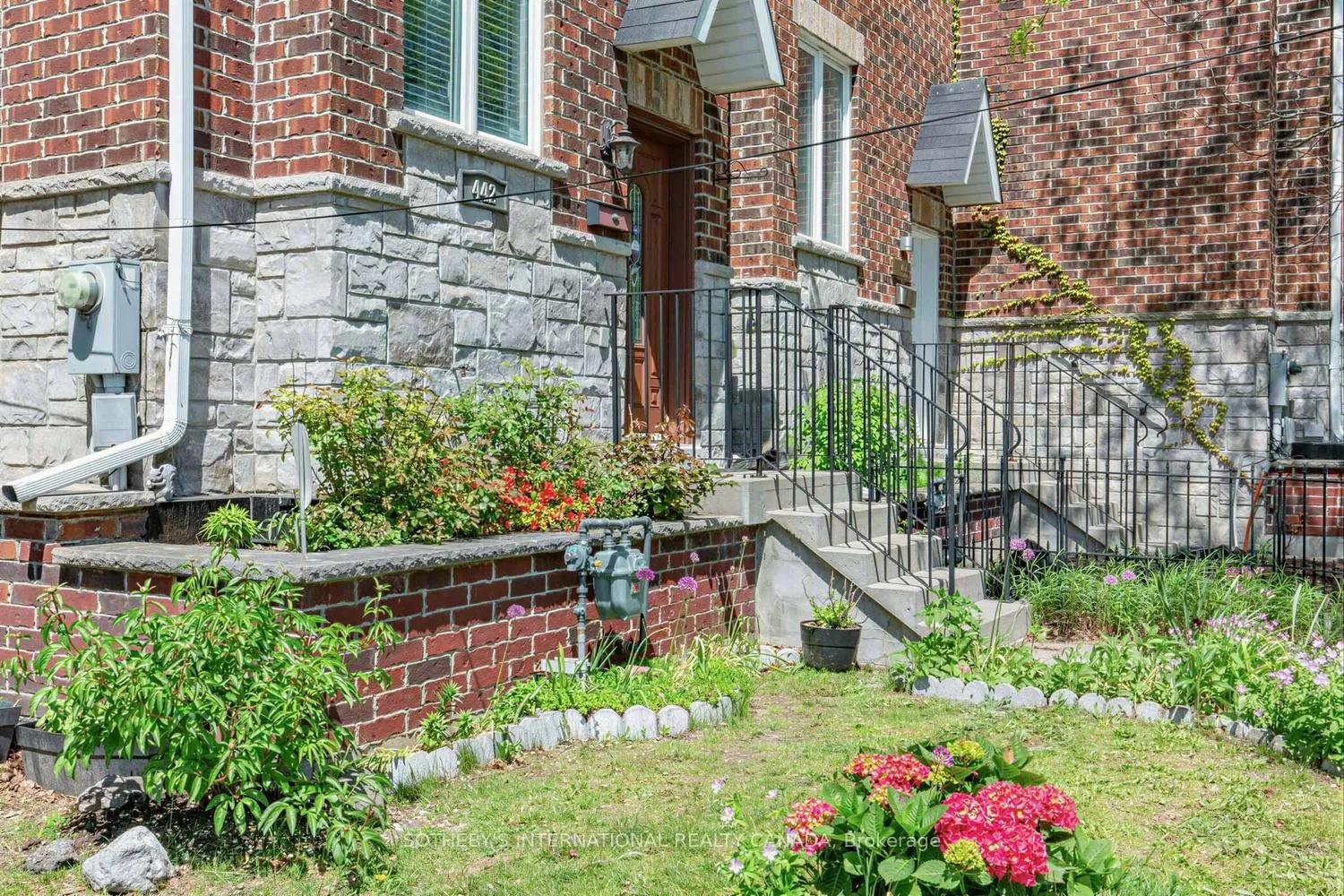 Photo 3 of 442 Dawes Road, Toronto, O'Connor-Parkview — HOMEH