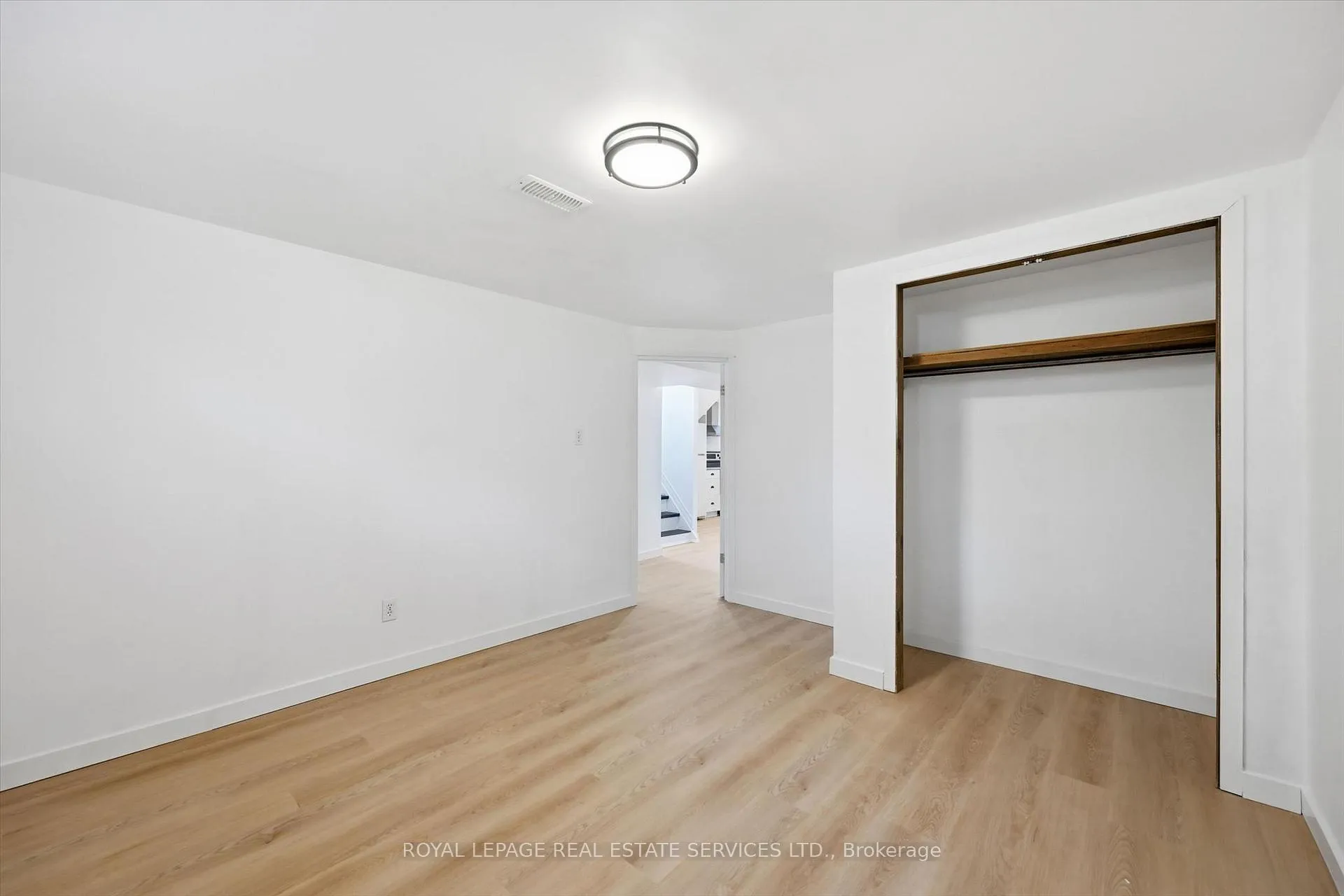Photo 16 of Unit Lower, 6 Greening Court, Hamilton, Dundas — HOMEH