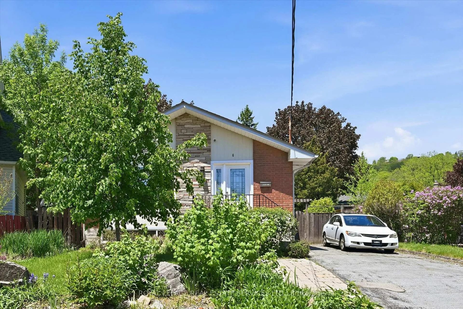 Photo 25 of Unit Lower, 6 Greening Court, Hamilton, Dundas — HOMEH