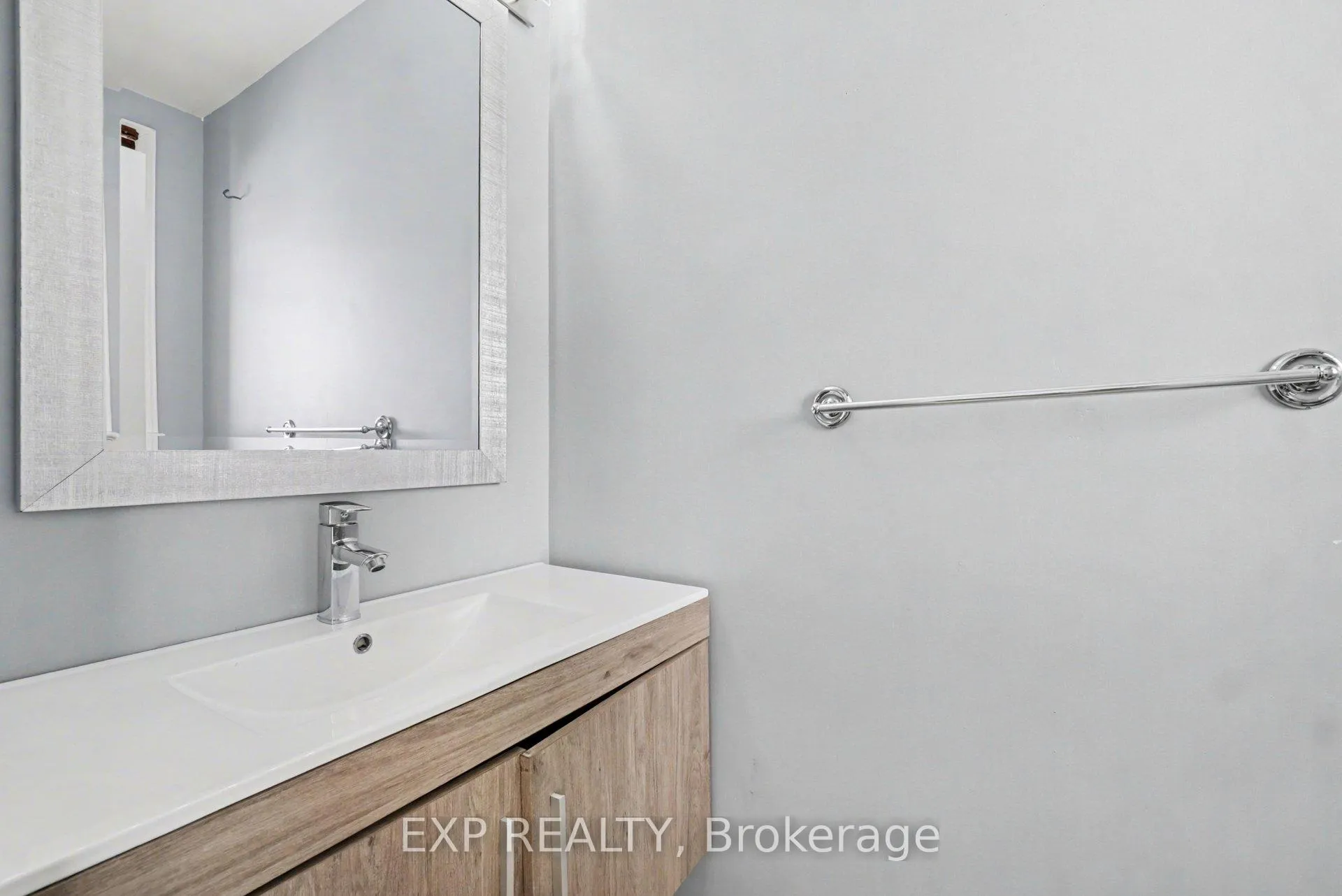Photo 8 of 180 Flat Sedge Crescent, Ottawa, Blossom Park/Kemp Park/Findlay Creek — HOMEH