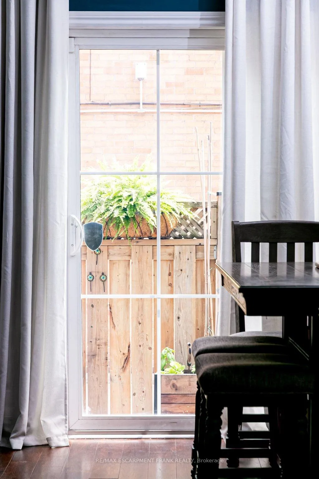 Photo 13 of 155 Walnut Street S, Hamilton, Corktown — HOMEH