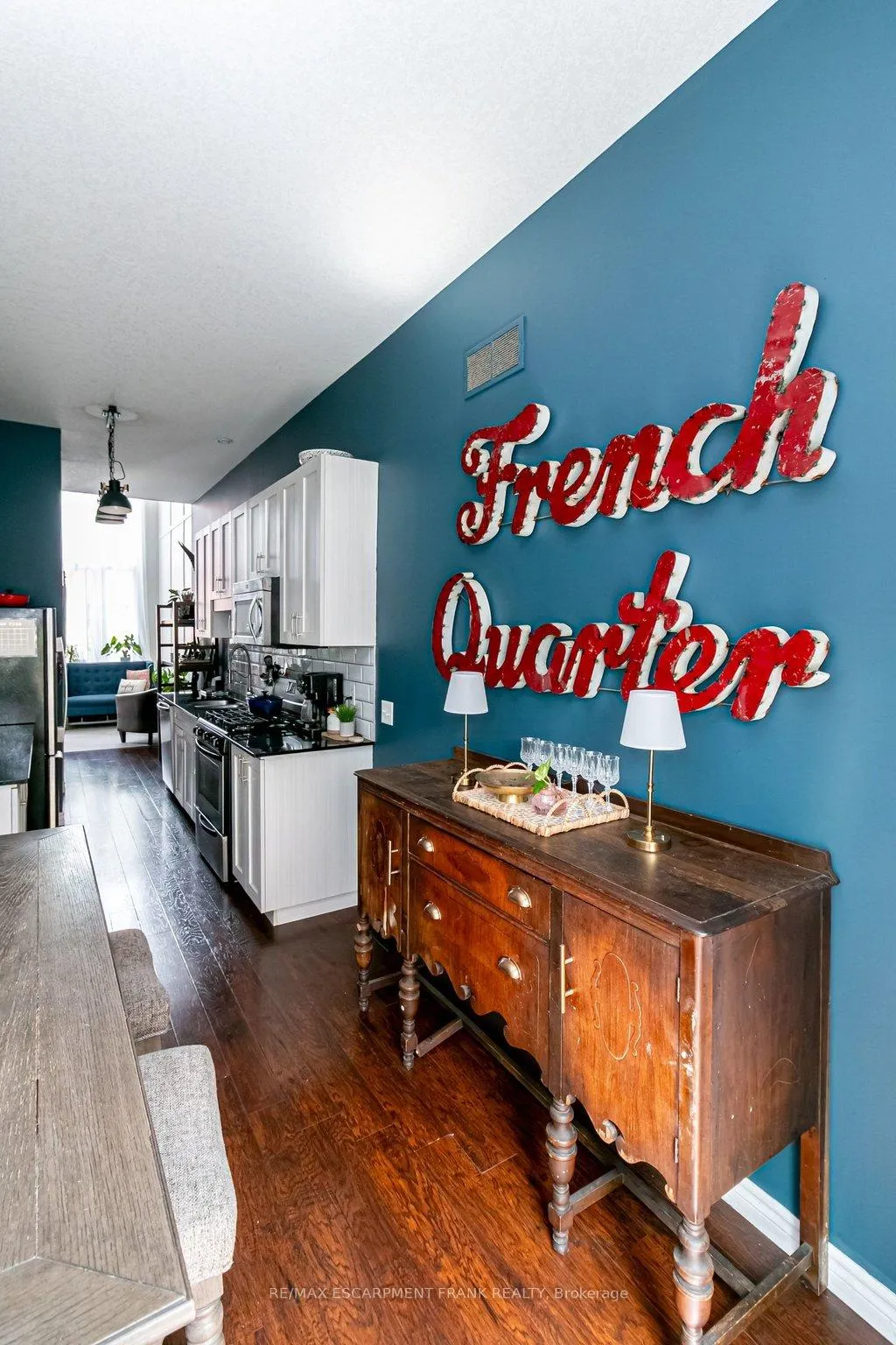 Photo 14 of 155 Walnut Street S, Hamilton, Corktown — HOMEH