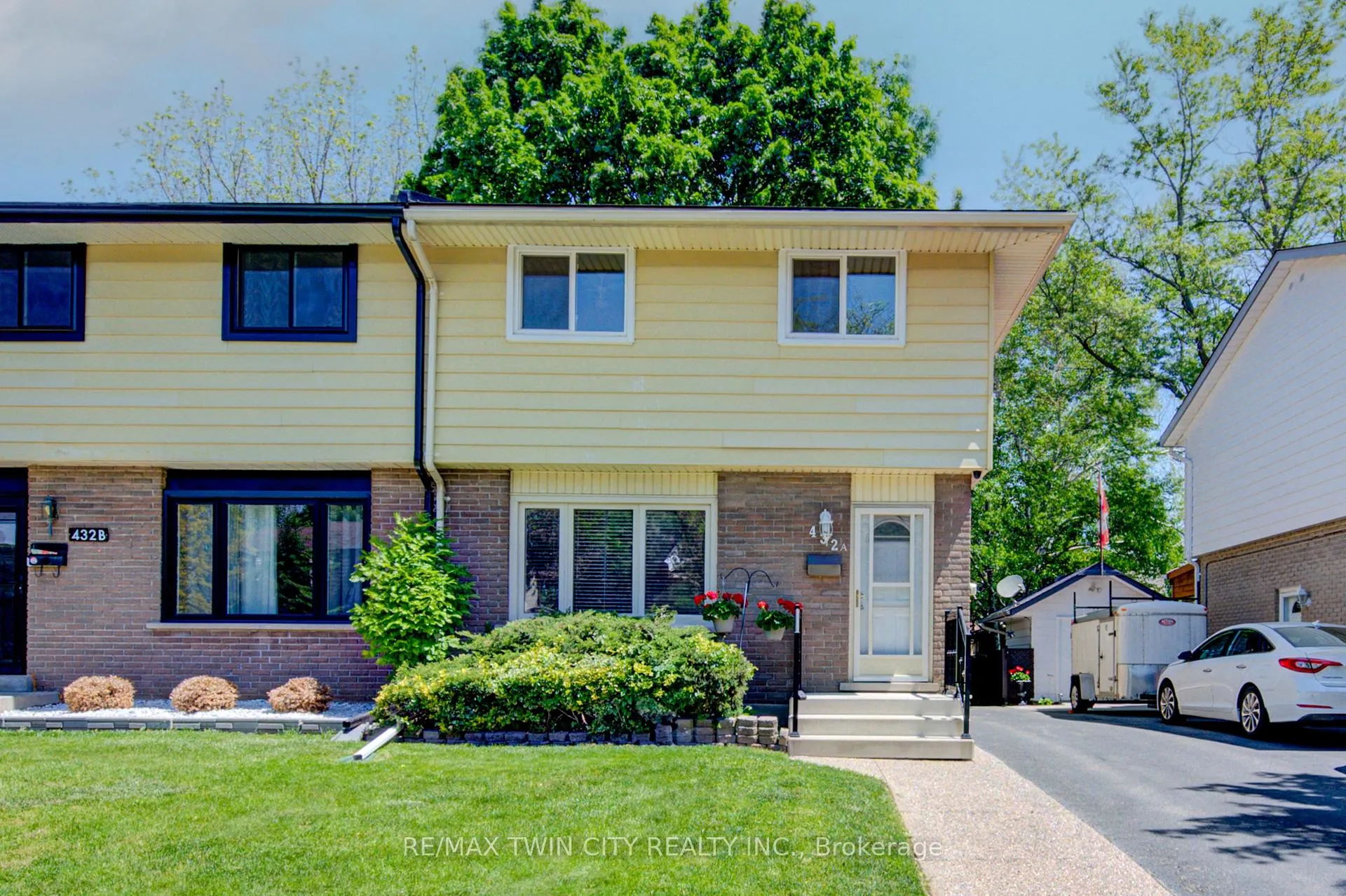 Photo 1 of Unit A, 432 Lee Avenue, Waterloo — HOMEH