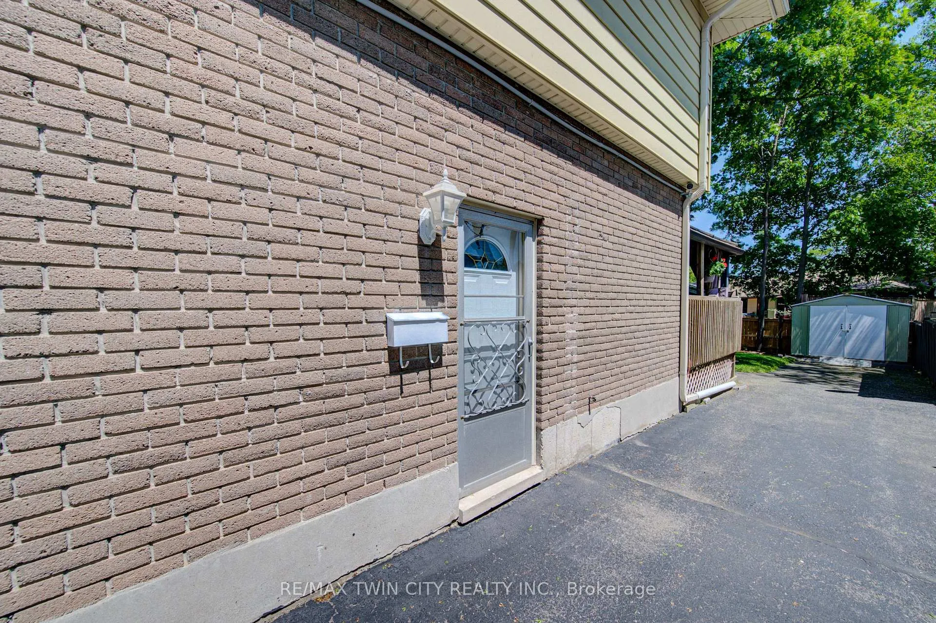 Photo 4 of Unit A, 432 Lee Avenue, Waterloo — HOMEH