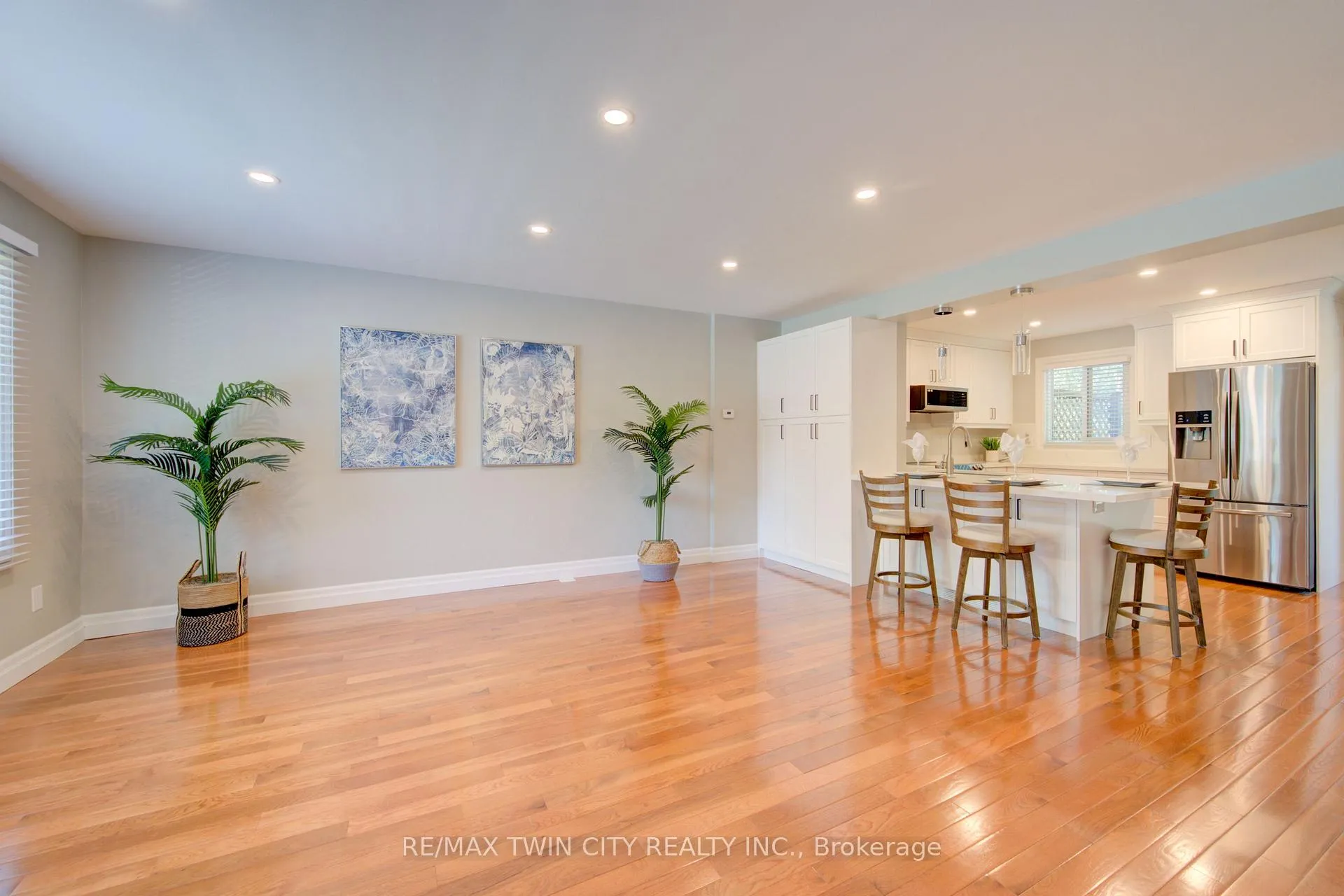Photo 6 of Unit A, 432 Lee Avenue, Waterloo — HOMEH