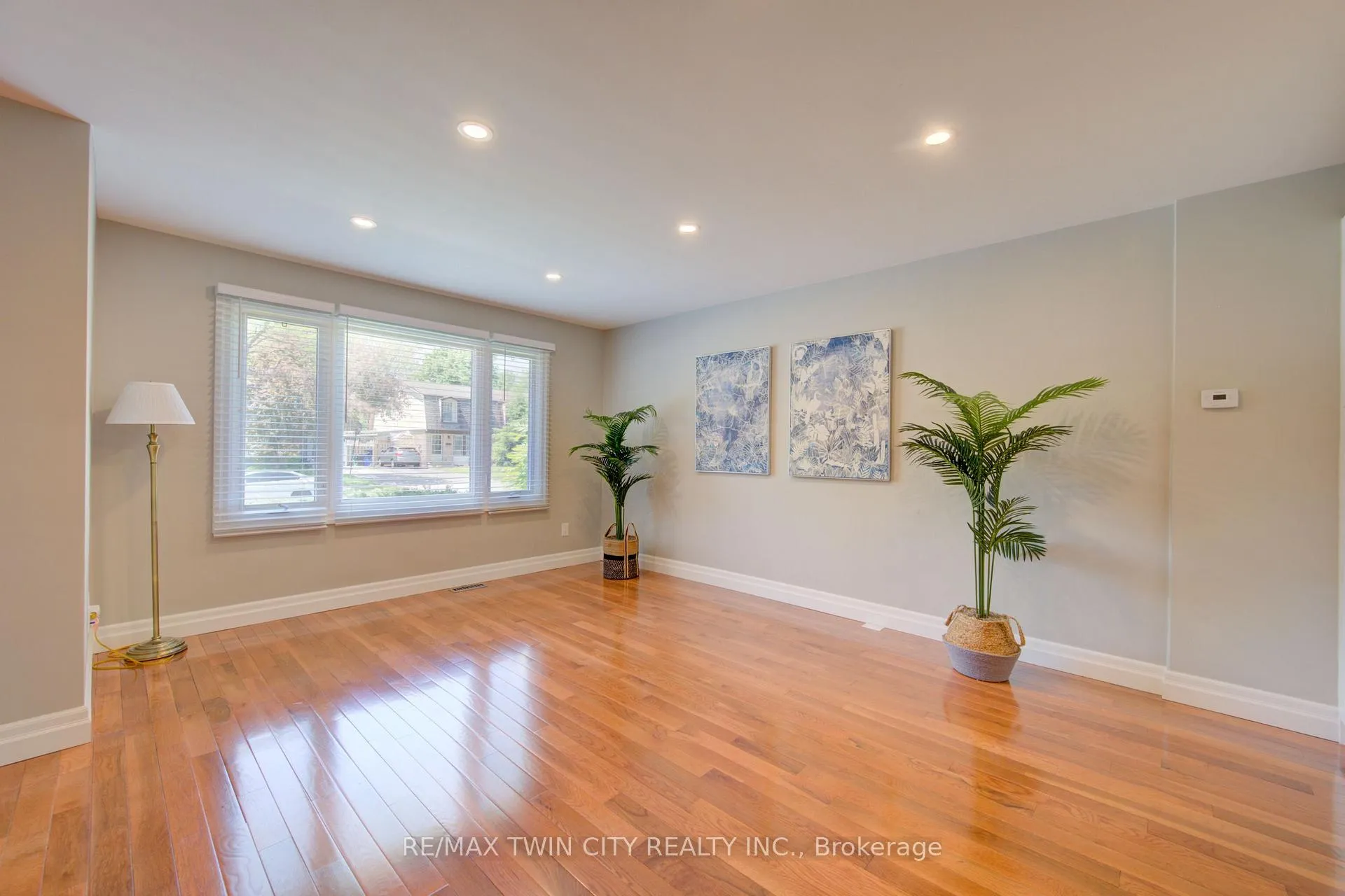 Photo 7 of Unit A, 432 Lee Avenue, Waterloo — HOMEH