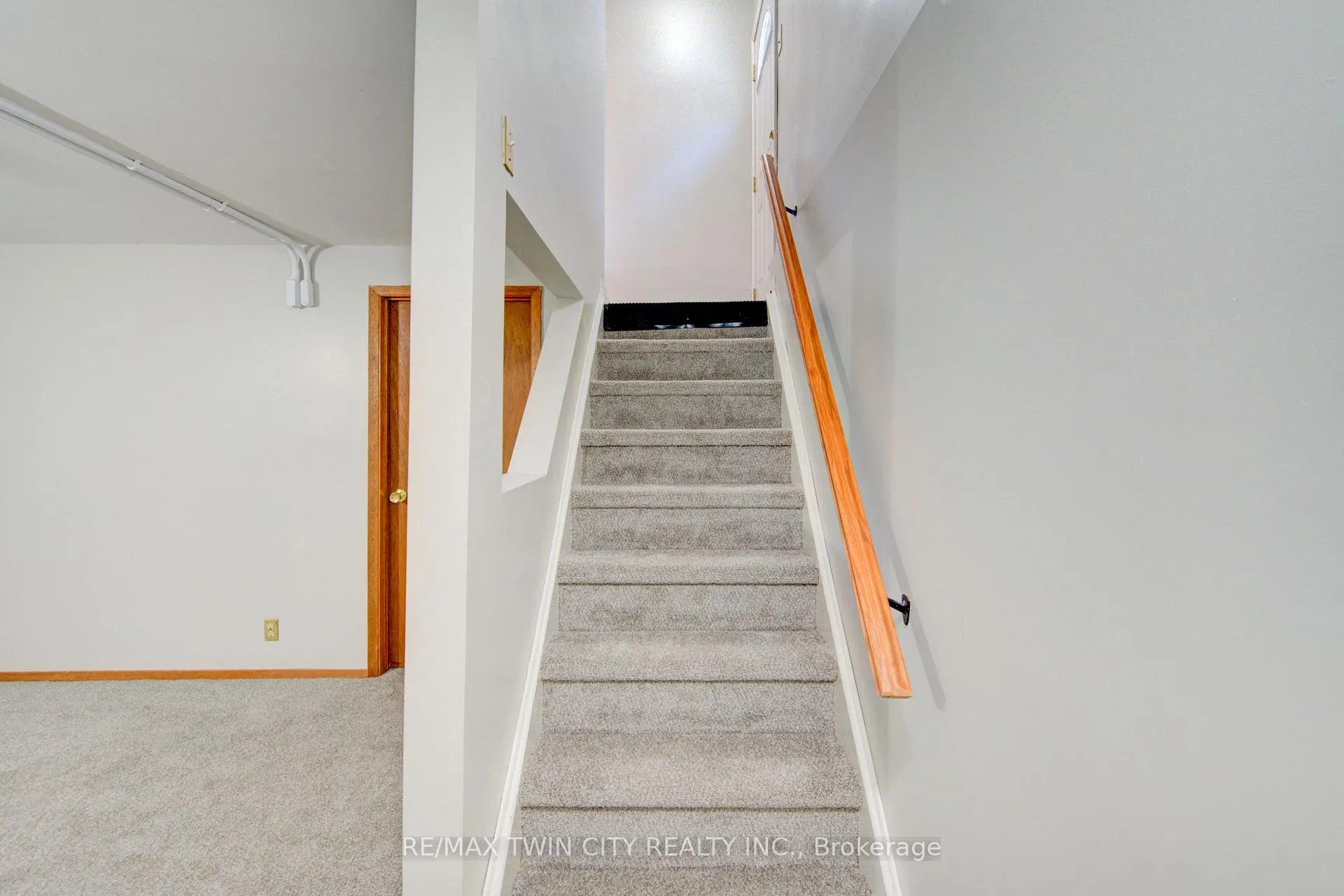 Photo 27 of Unit A, 432 Lee Avenue, Waterloo — HOMEH