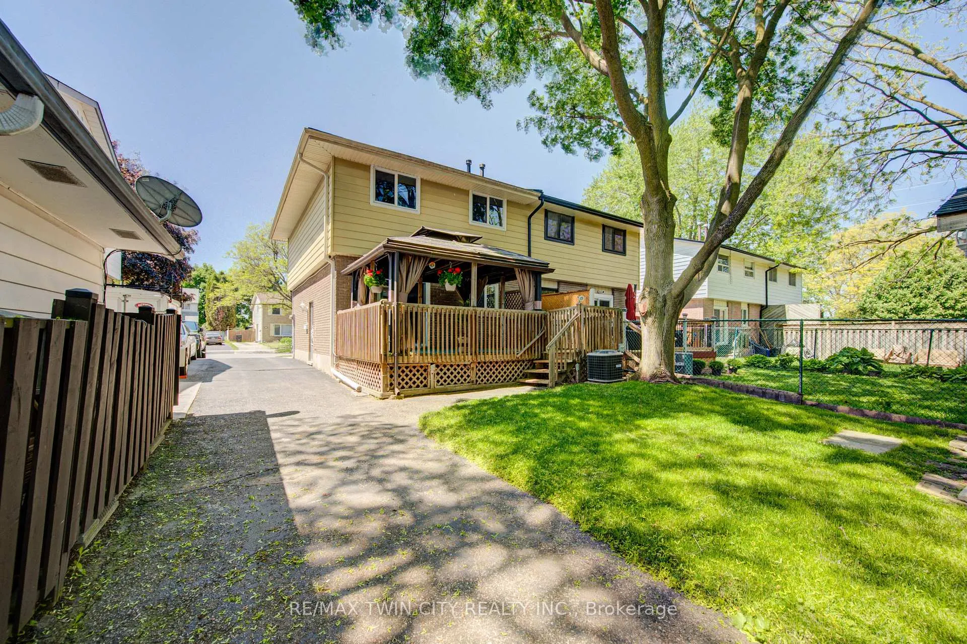 Photo 33 of Unit A, 432 Lee Avenue, Waterloo — HOMEH