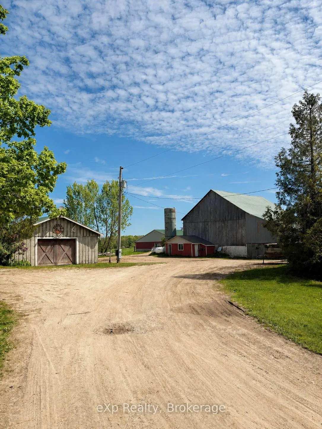 Photo 3 of 601177 8 Side Road, Chatsworth — HOMEH