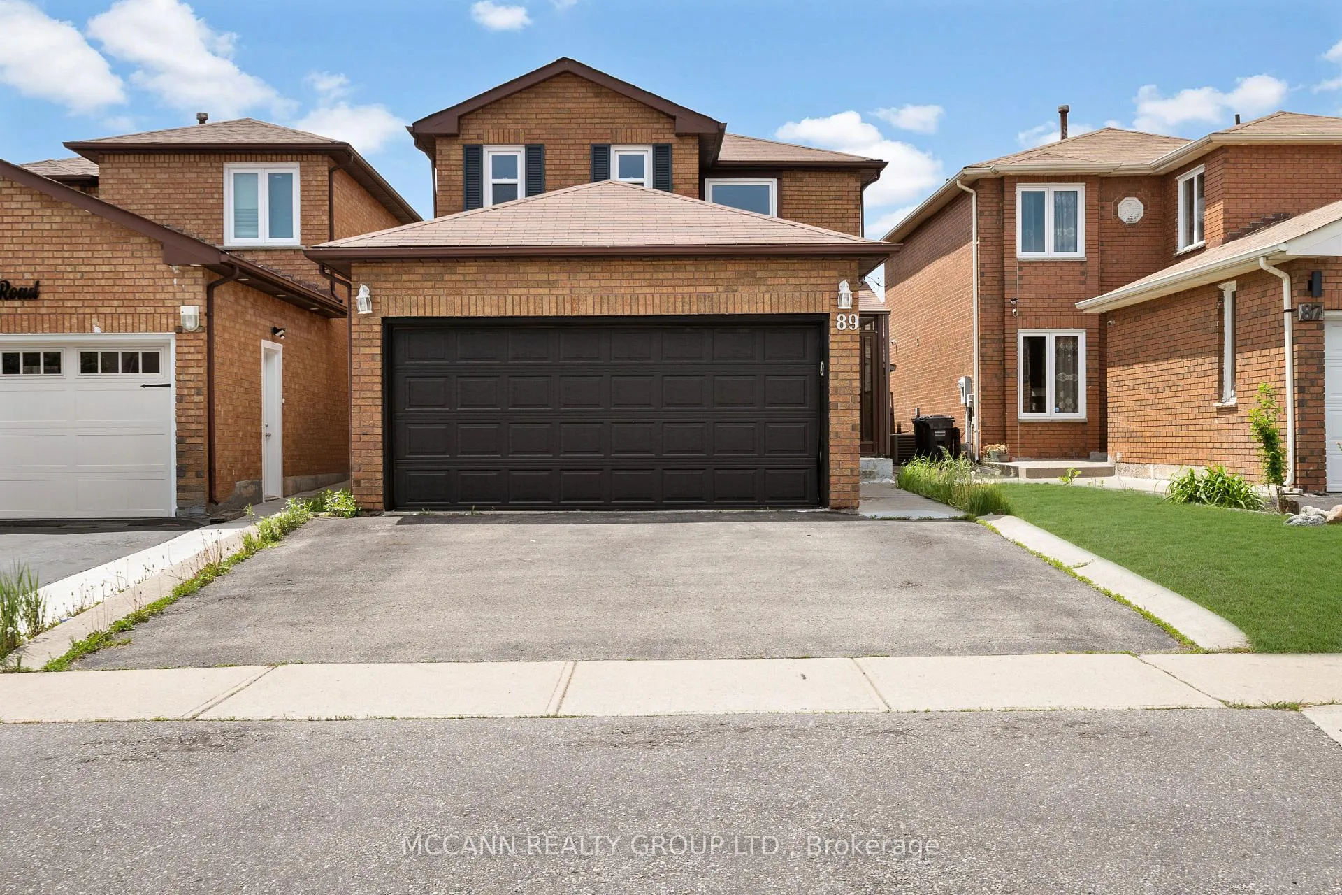 Photo 2 of 89 Creditstone Road, Brampton, Fletcher's Creek South — HOMEH