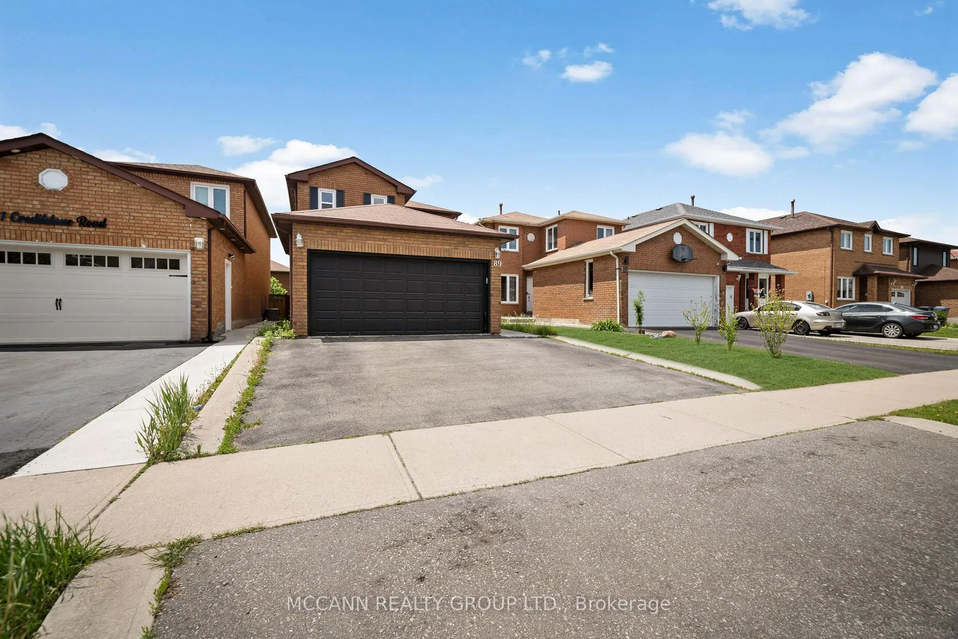 Photo 4 of 89 Creditstone Road, Brampton, Fletcher's Creek South — HOMEH