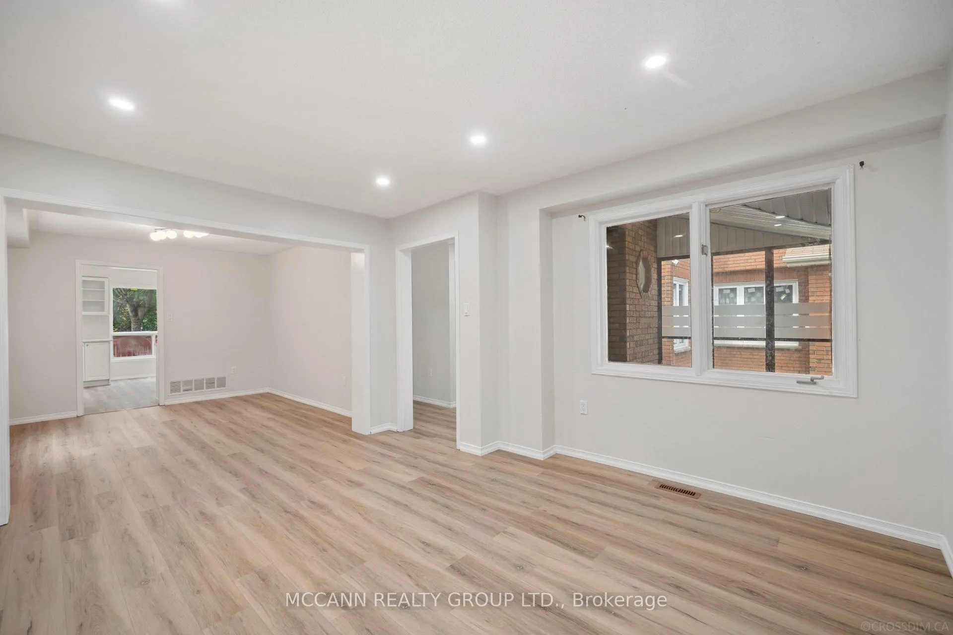 Photo 10 of 89 Creditstone Road, Brampton, Fletcher's Creek South — HOMEH