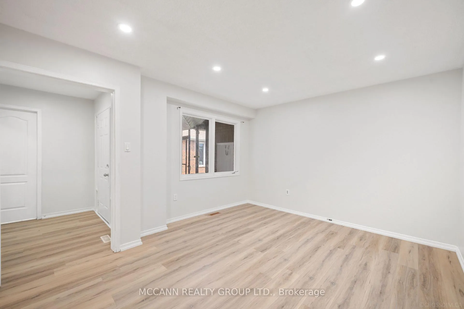 Photo 11 of 89 Creditstone Road, Brampton, Fletcher's Creek South — HOMEH
