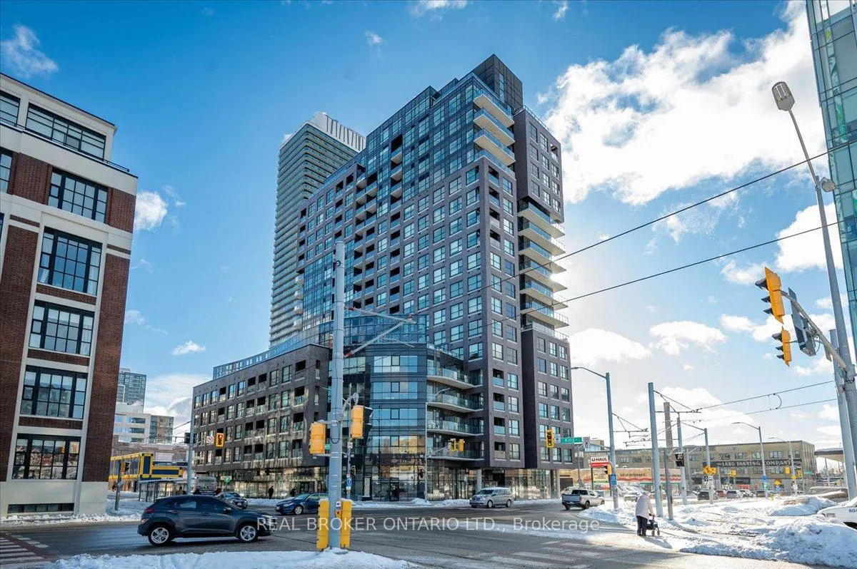 Front of Unit 203, 1 Victoria Street S