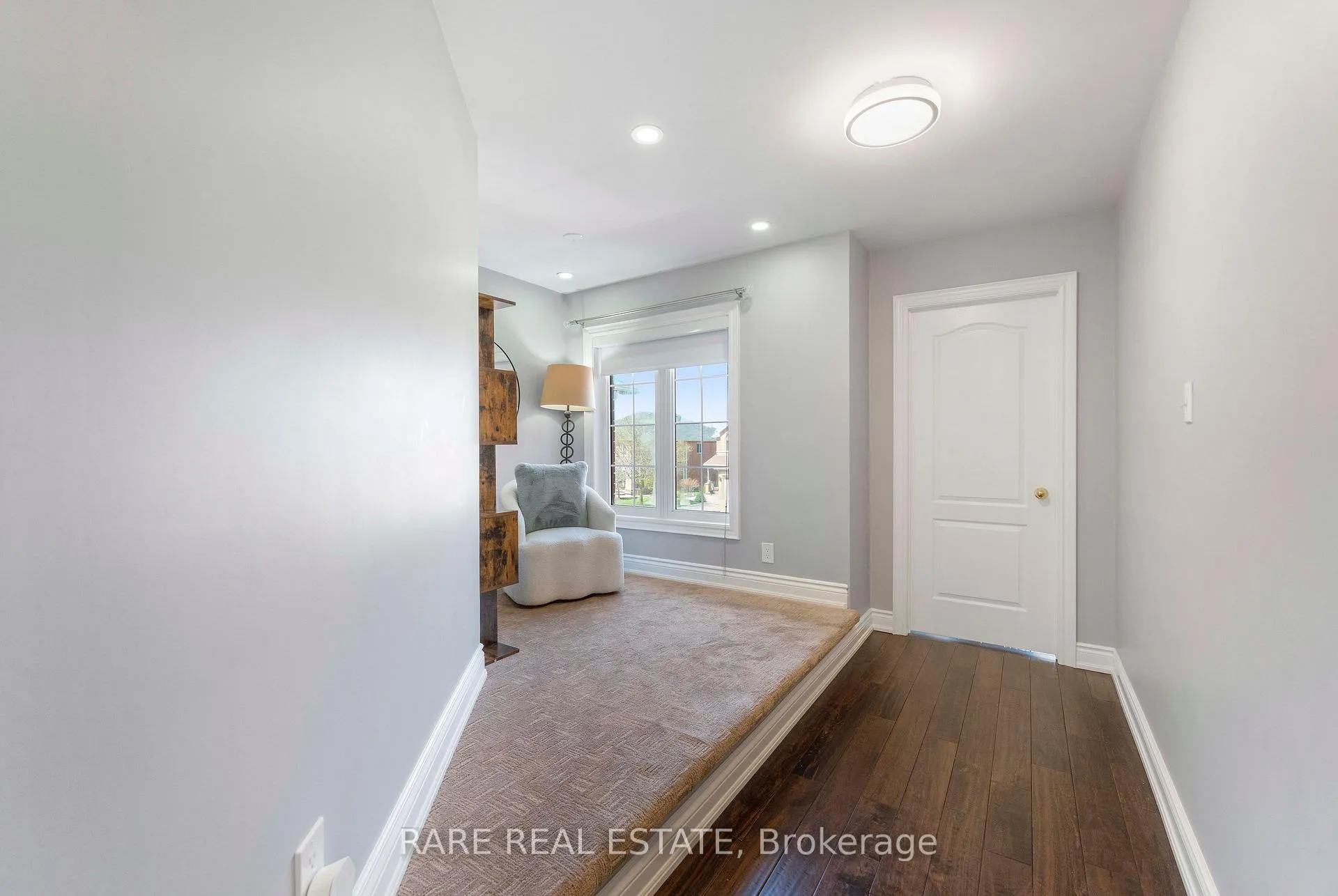 Photo 8 of 33 Southbend Drive, Brampton, Snelgrove — HOMEH