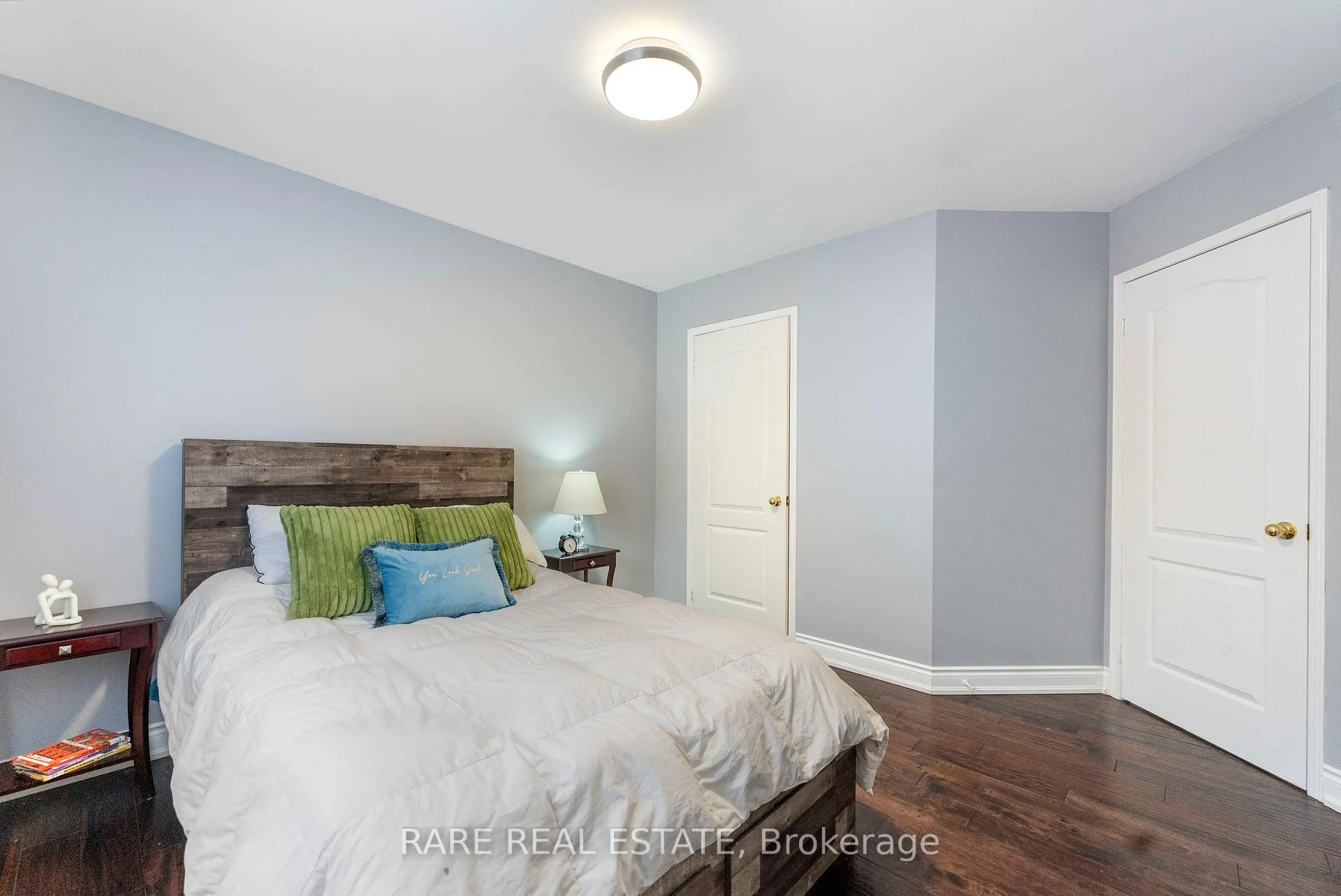 Photo 11 of 33 Southbend Drive, Brampton, Snelgrove — HOMEH