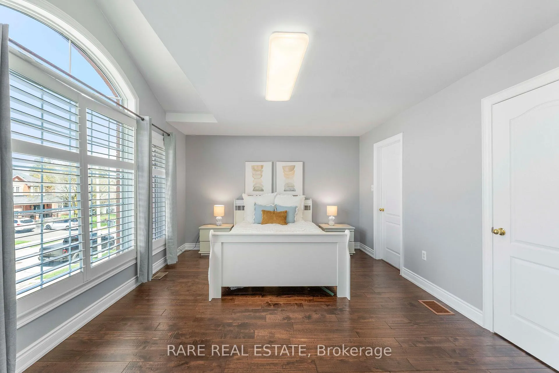 Photo 16 of 33 Southbend Drive, Brampton, Snelgrove — HOMEH