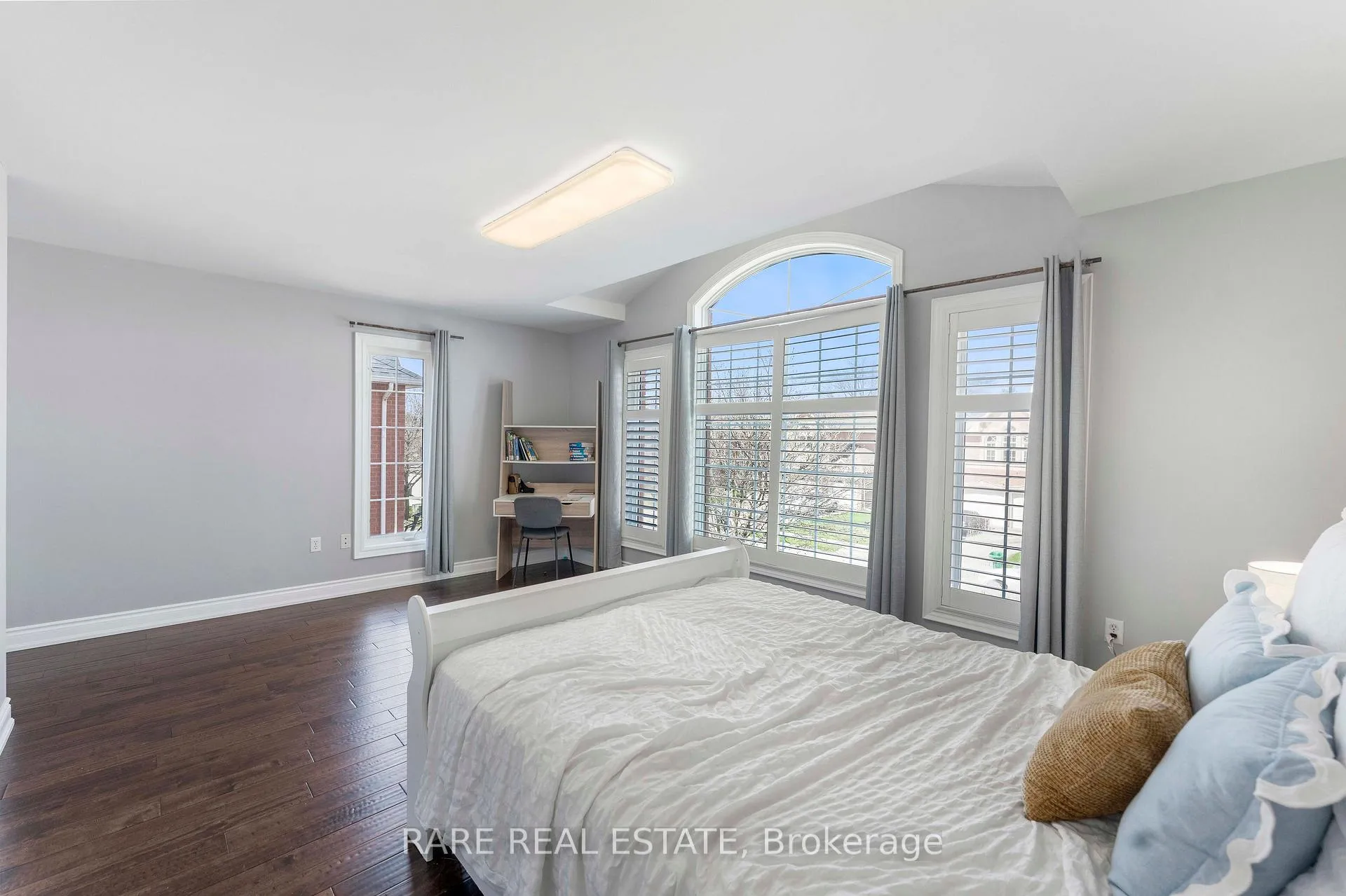 Photo 18 of 33 Southbend Drive, Brampton, Snelgrove — HOMEH