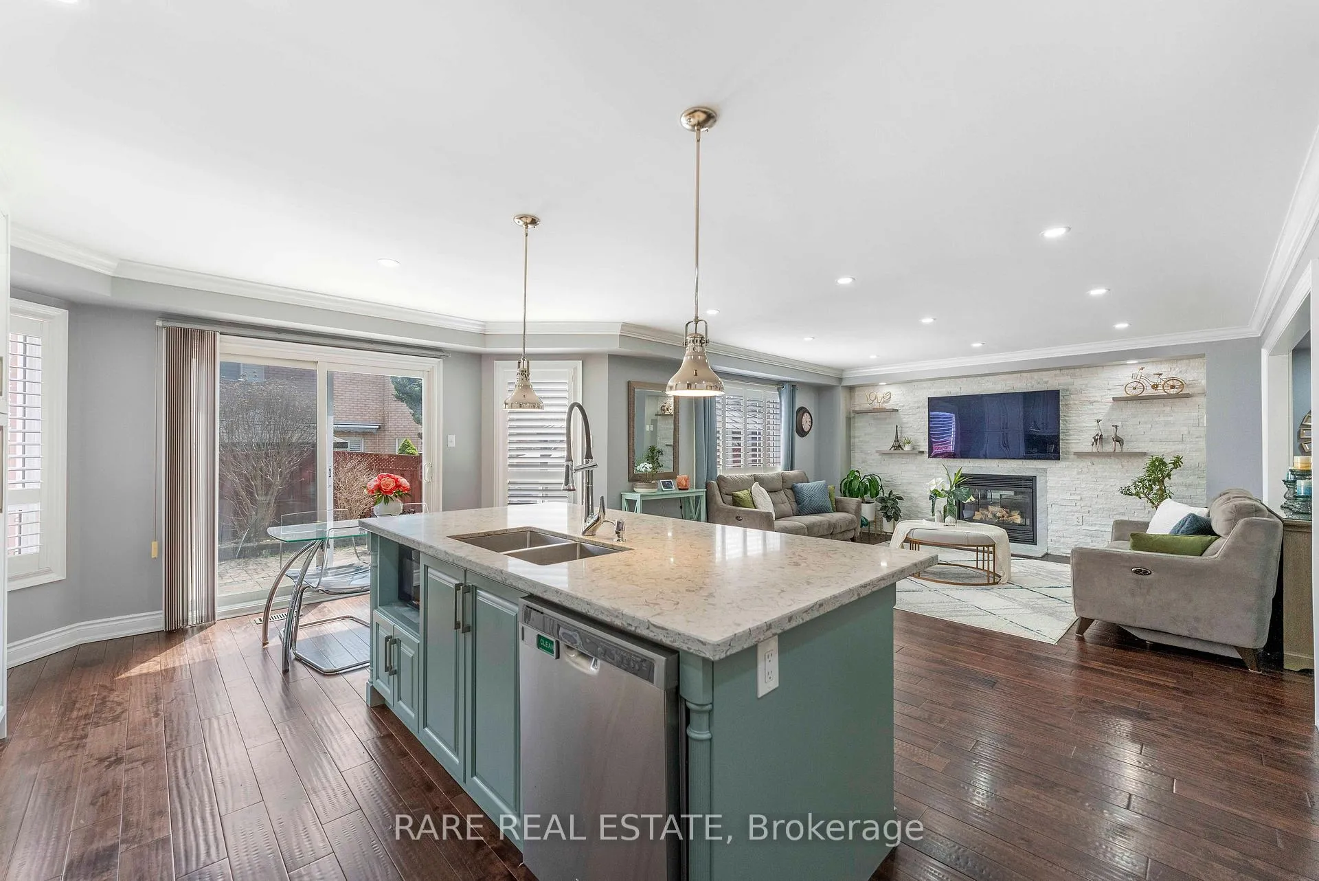Photo 29 of 33 Southbend Drive, Brampton, Snelgrove — HOMEH