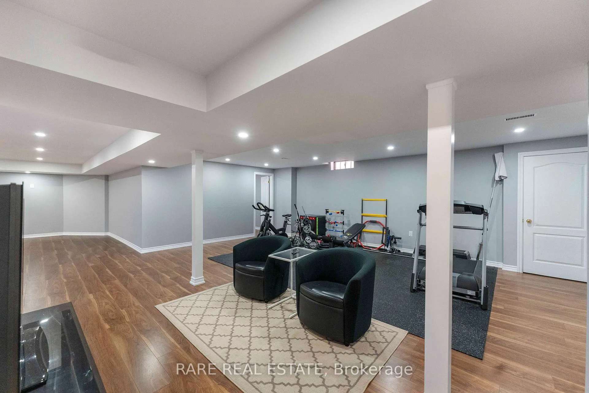 Photo 35 of 33 Southbend Drive, Brampton, Snelgrove — HOMEH