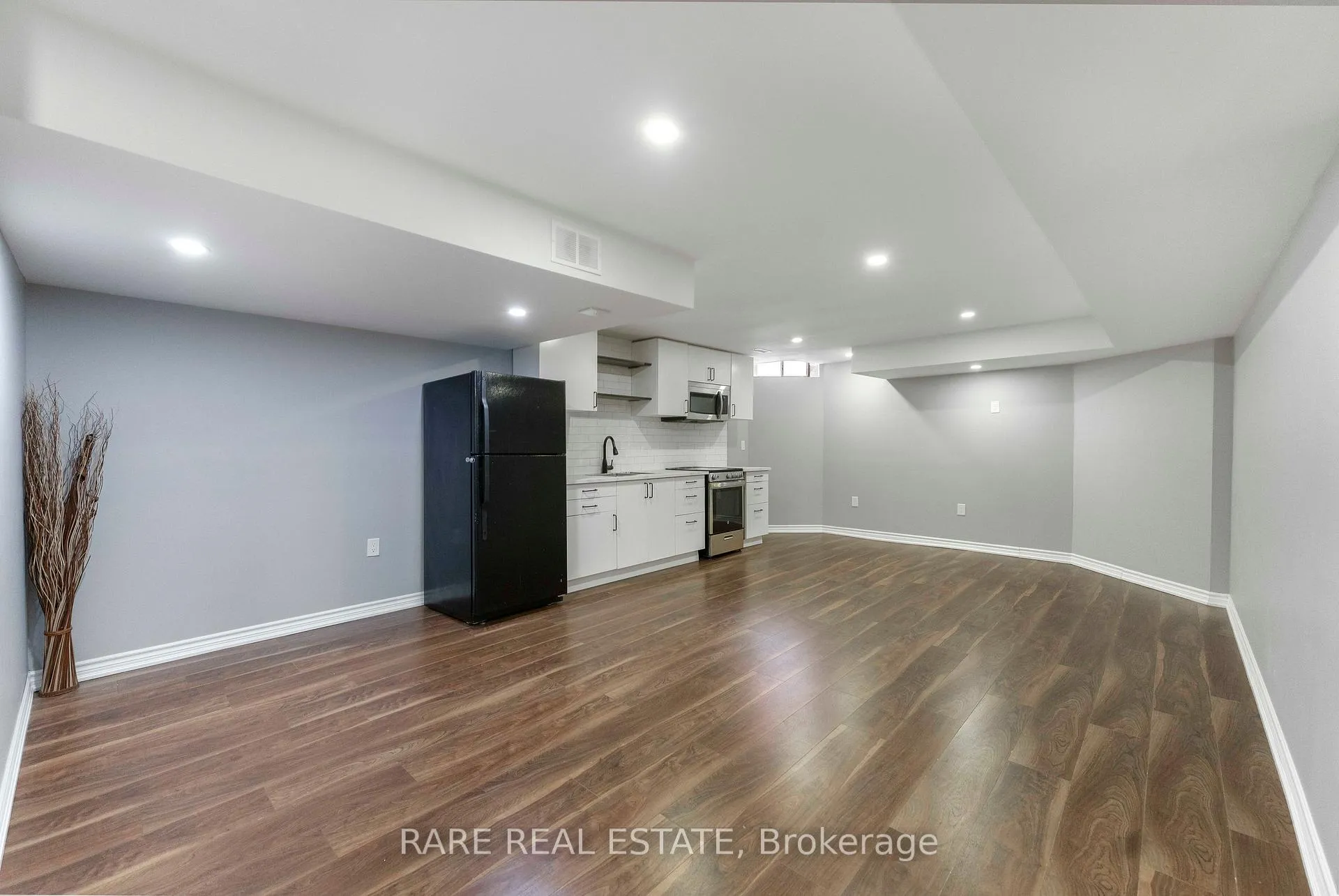 Photo 36 of 33 Southbend Drive, Brampton, Snelgrove — HOMEH