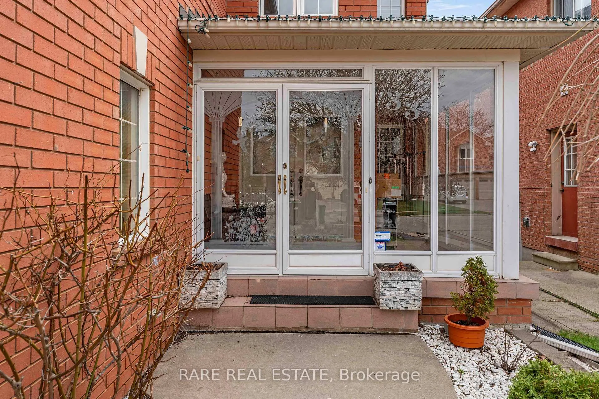 Photo 43 of 33 Southbend Drive, Brampton, Snelgrove — HOMEH