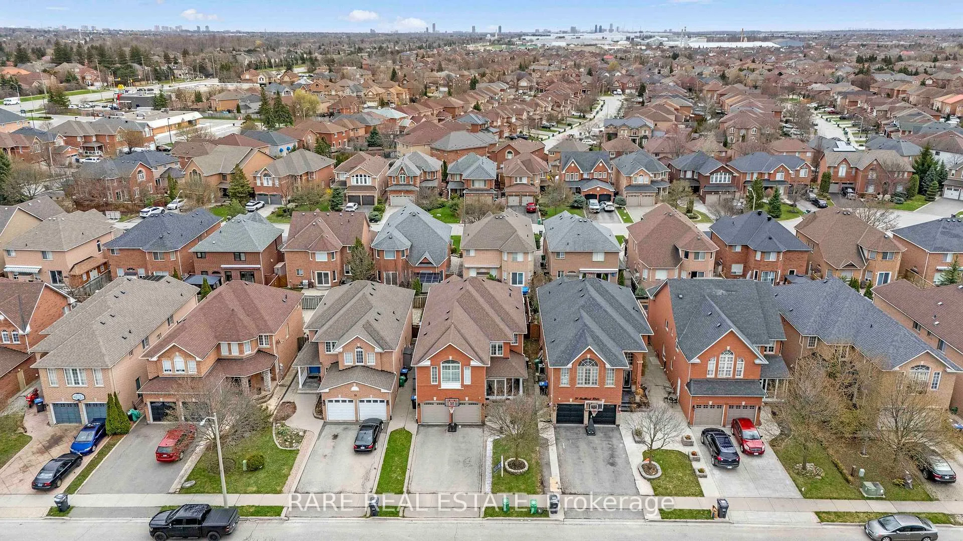 Photo 48 of 33 Southbend Drive, Brampton, Snelgrove — HOMEH
