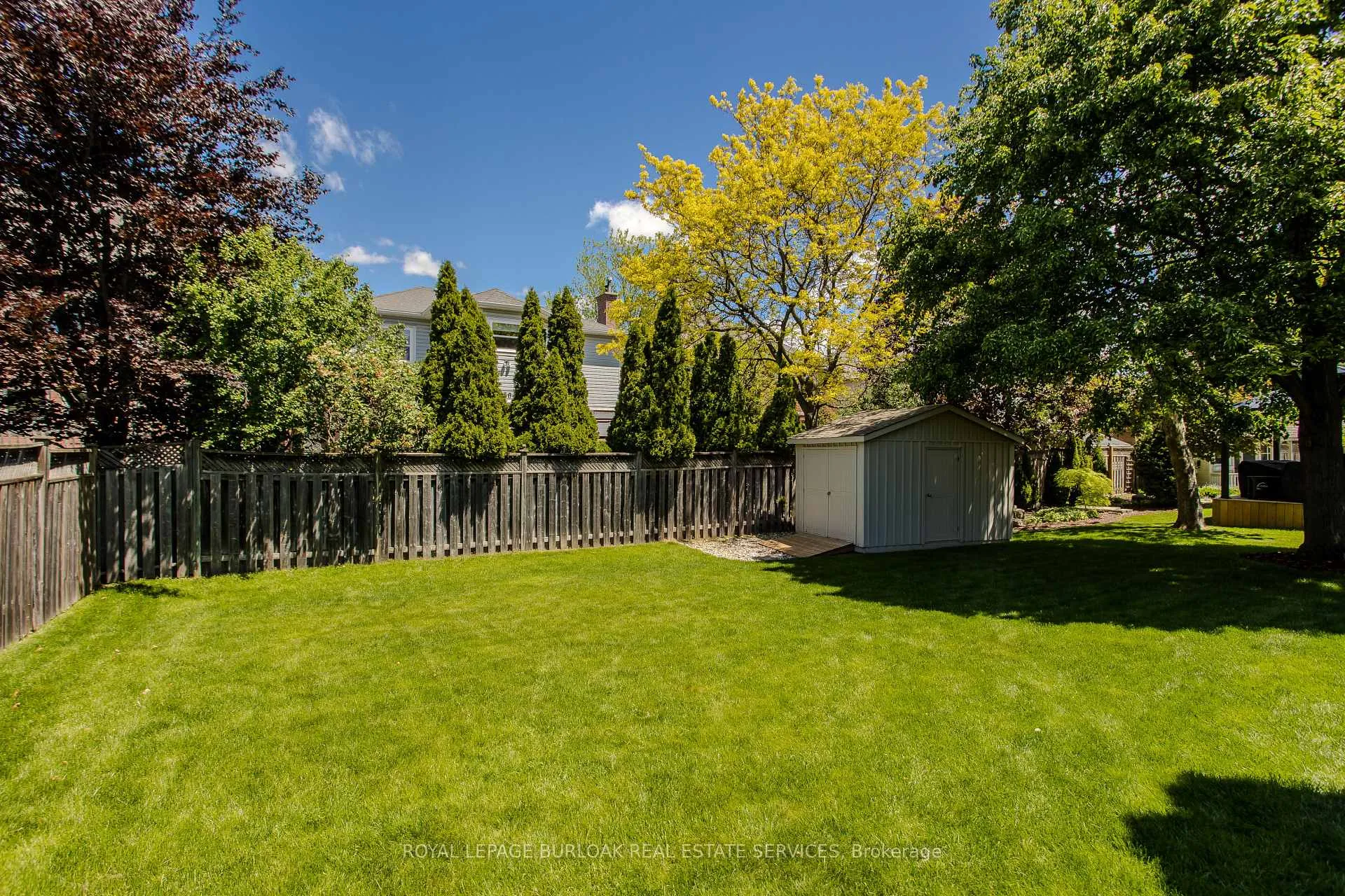 Photo 5 of 4153 Arbourfield Drive, Burlington, Rose — HOMEH