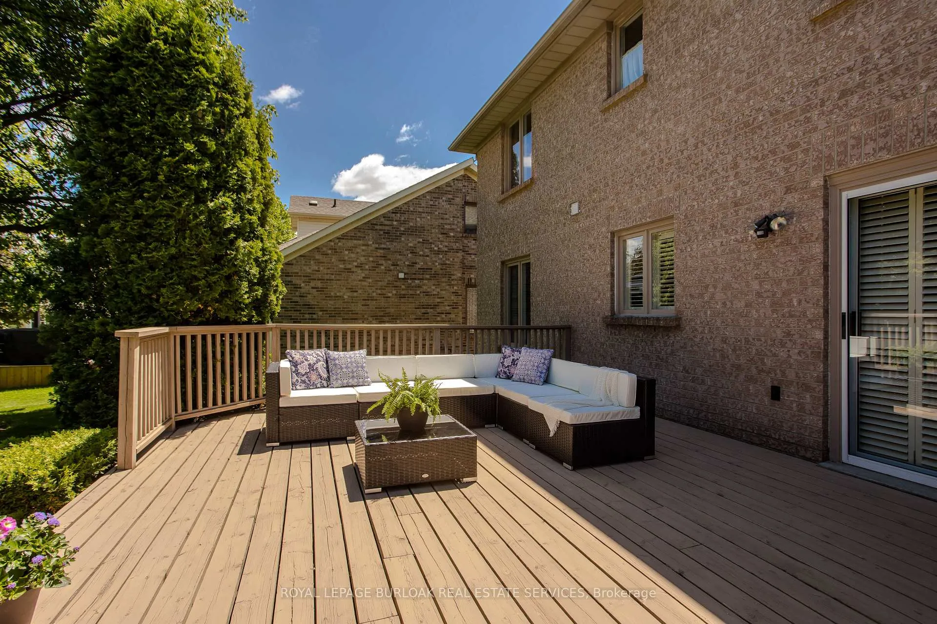 Photo 6 of 4153 Arbourfield Drive, Burlington, Rose — HOMEH