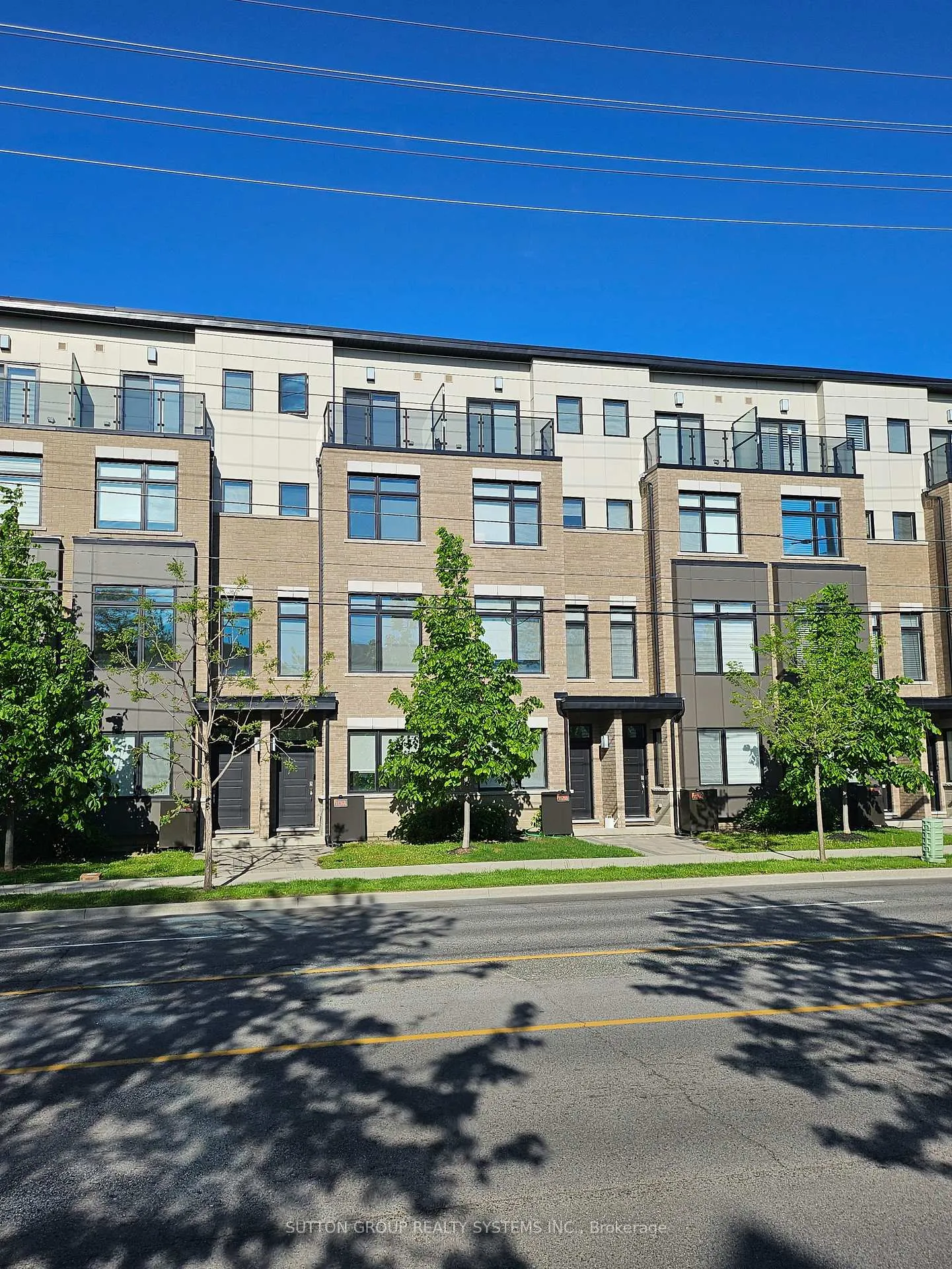 Front of 1126A Islington Avenue
