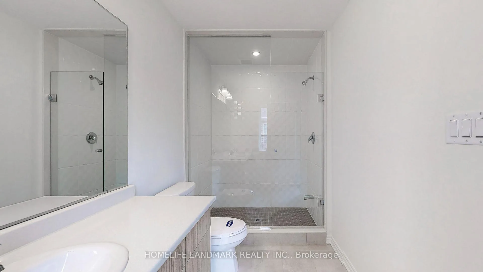 Photo 25 of 3312 Thunderbird Promenade, Pickering, Rural Pickering — HOMEH