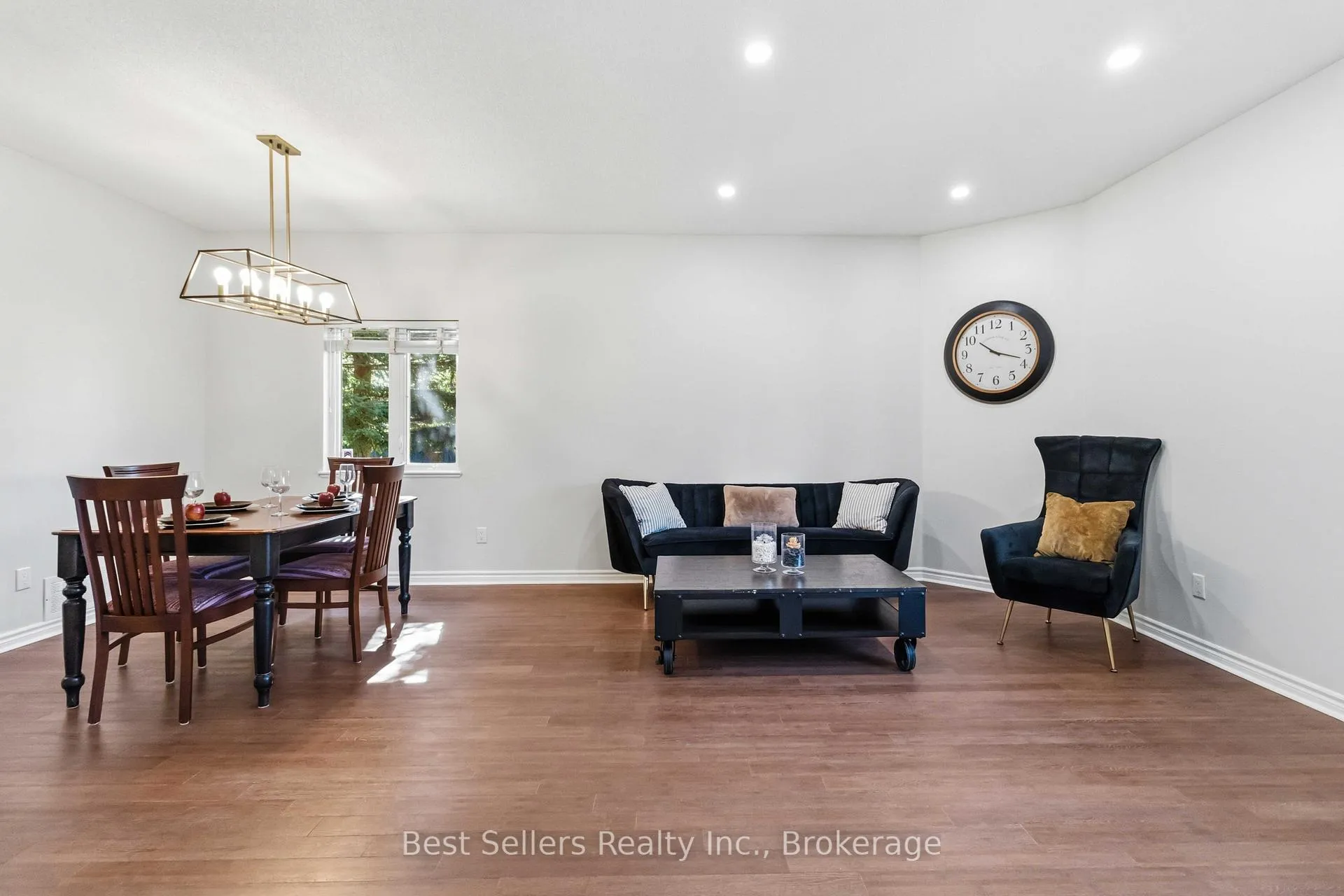 Photo 6 of Unit 1, 1 Ferndown Crescent, Brampton, Goreway Drive Corridor — HOMEH