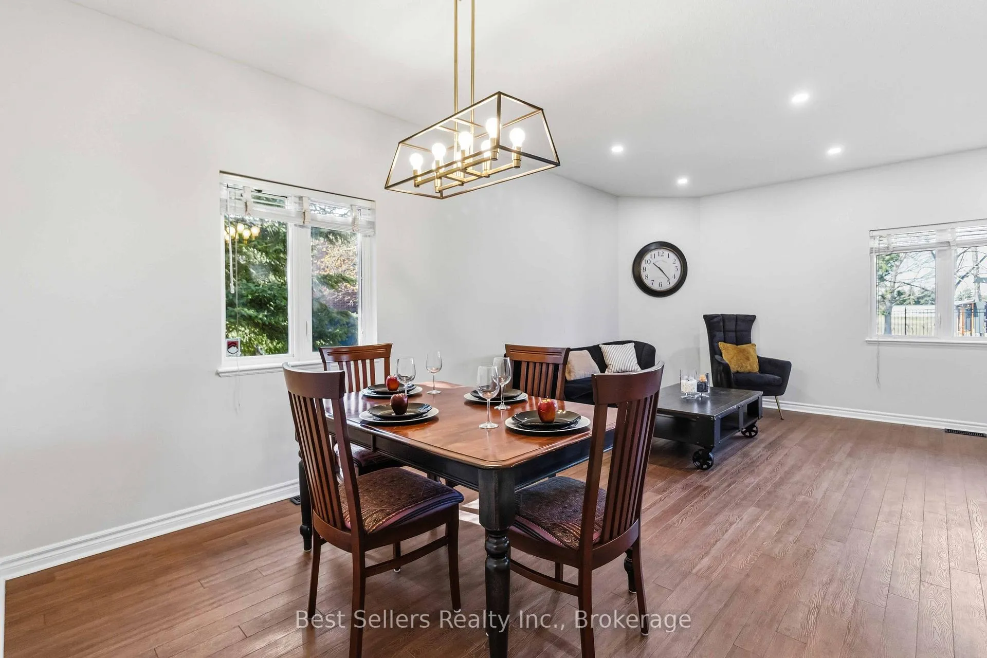 Photo 11 of Unit 1, 1 Ferndown Crescent, Brampton, Goreway Drive Corridor — HOMEH